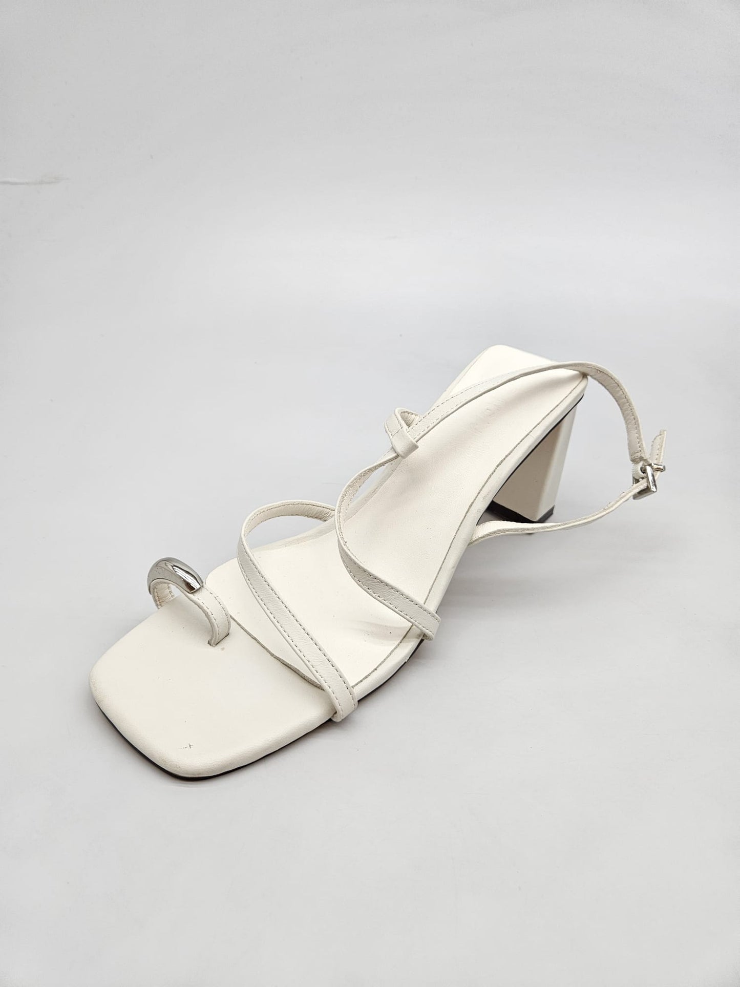 ZIGN NOVI ORIGINAL SANDALI BR 39