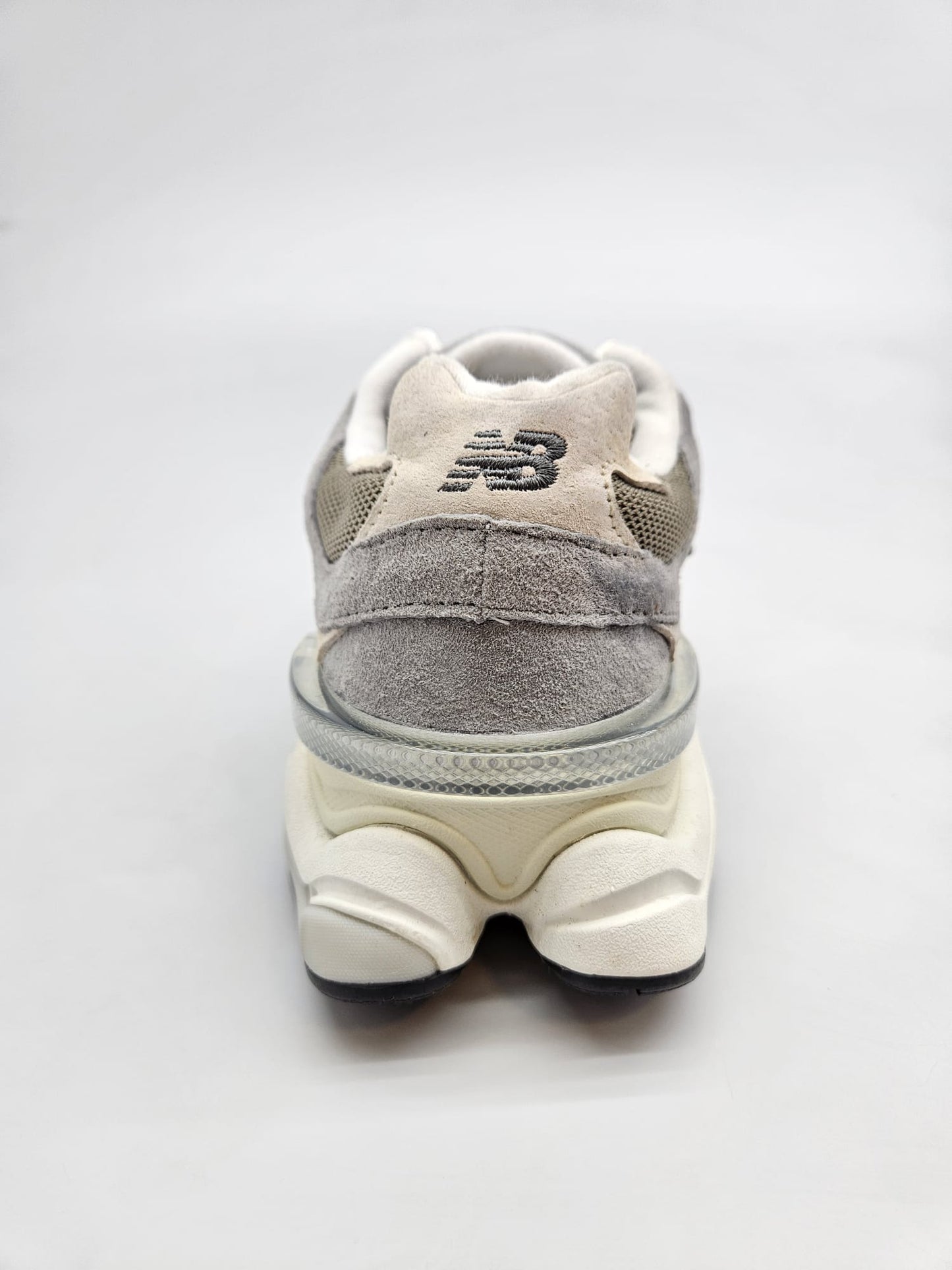 NEW BALANCE NOVI ORIGINAL PATIKI BR 41.5
