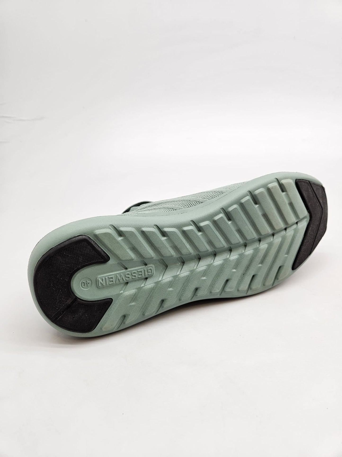 GIESWEINN NOVI ORIGINAL PATIKI BR 40