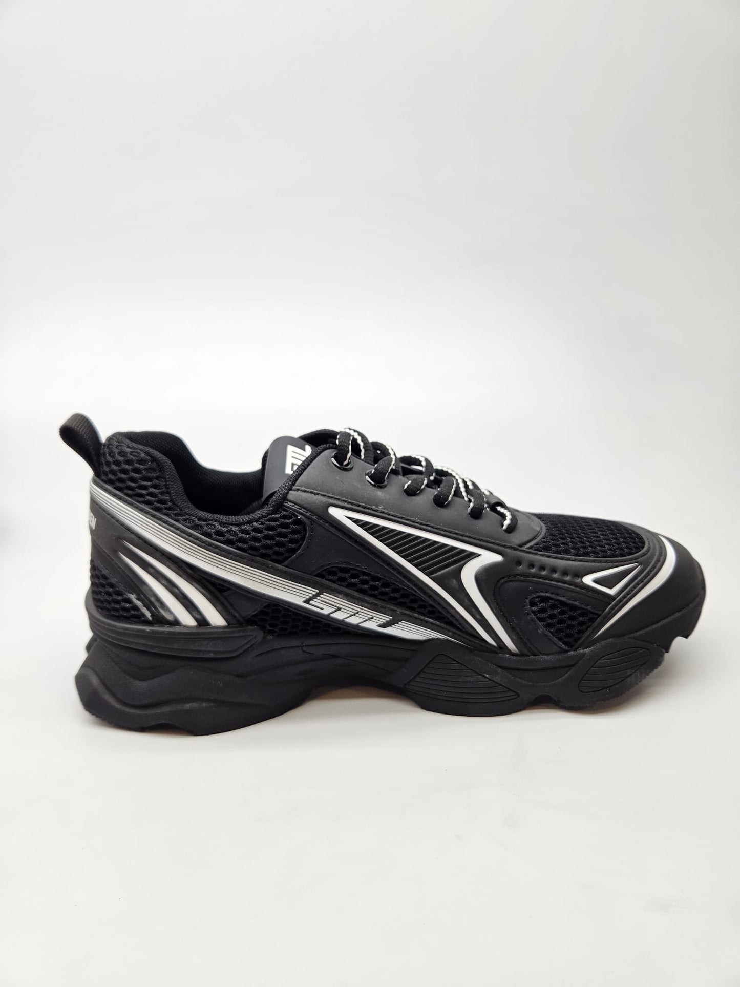 STEVE MADDEN NOVI ORIGINAL PATIKI BR 42
