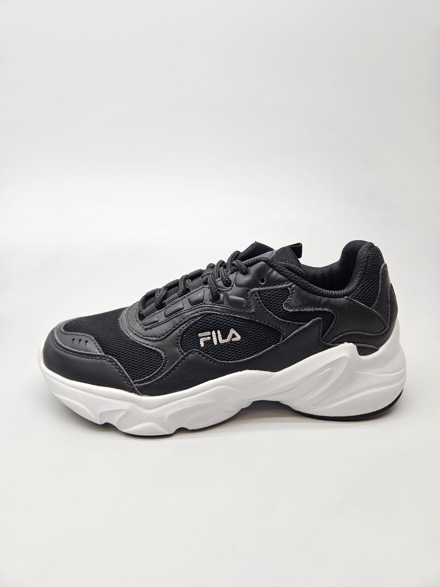 FILA NOVI ORIGINAL PATIKI BR 38
