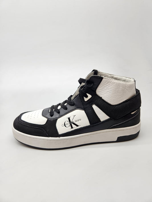 CALVIN KLEIN NOVI ORIGINAL PATIKI BR 43