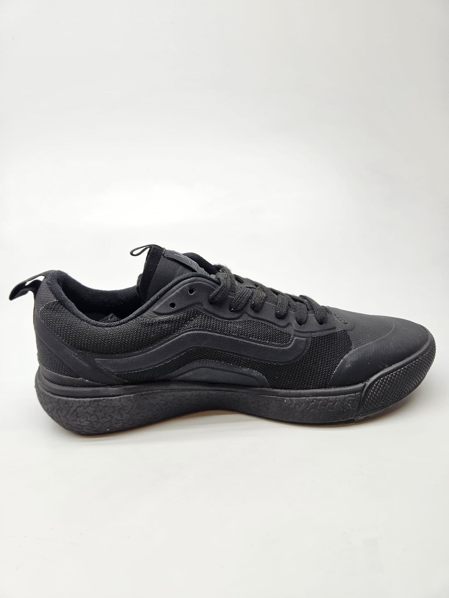 VANS NOVI ORIGINAL PATIKI BR 39