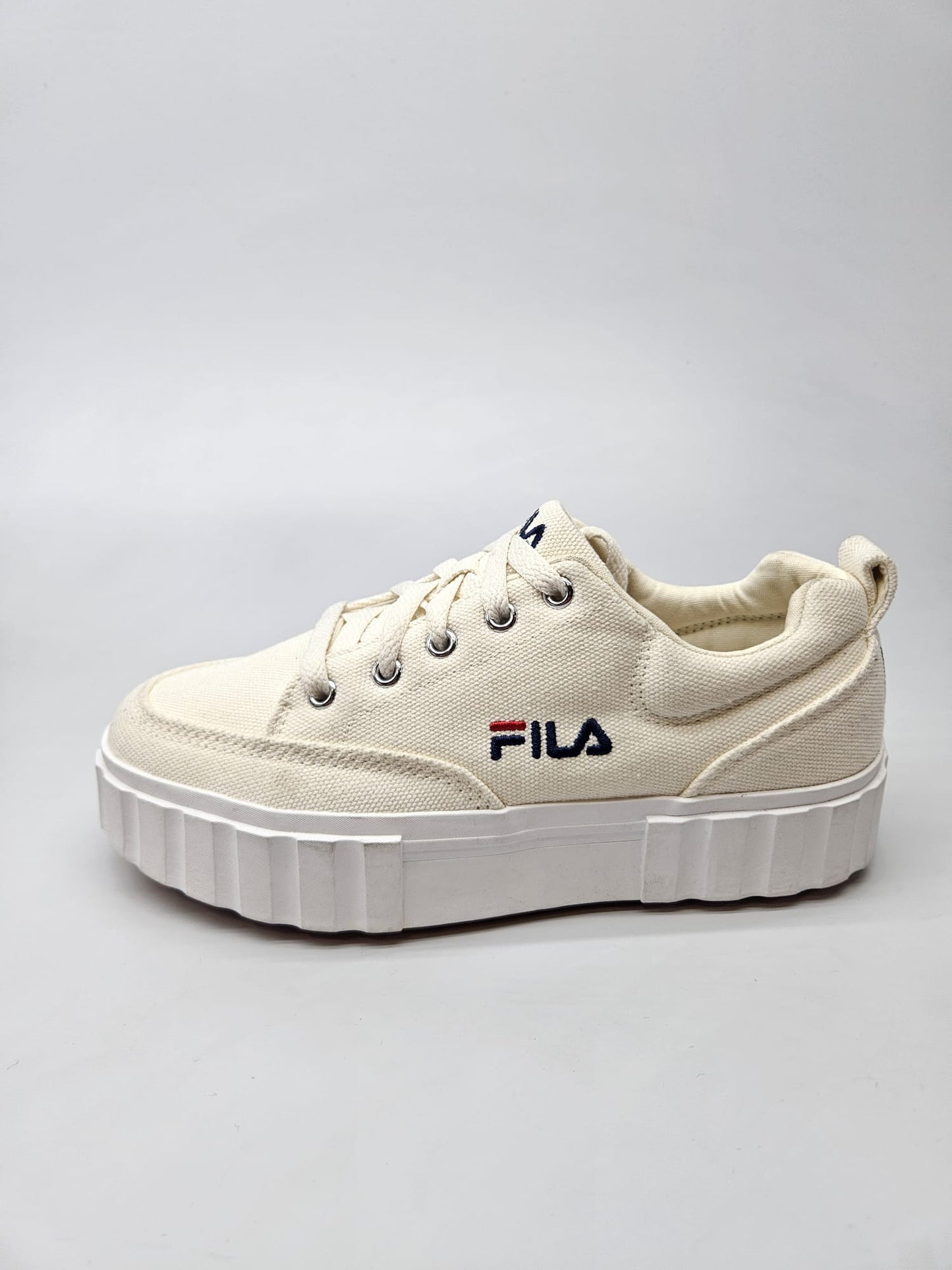 FILA NOVI ORIGINAL PATIKI BR 37