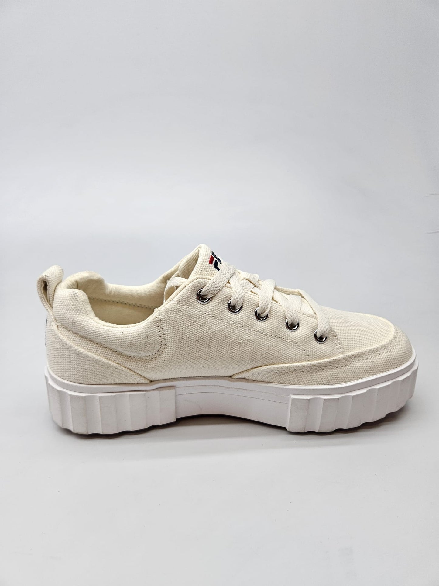 FILA NOVI ORIGINAL PATIKI BR 37