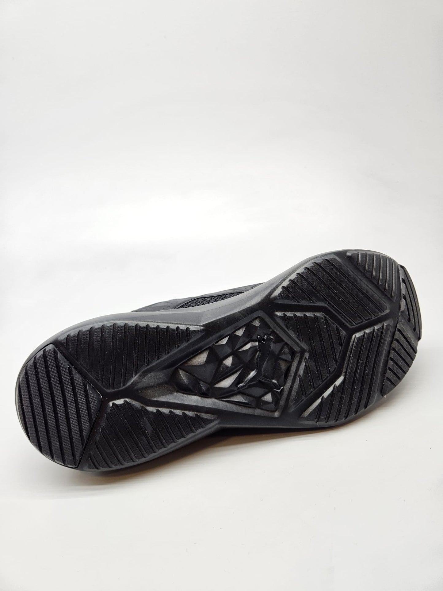 PUMA NOVI ORIGINAL PATIKI BR 41