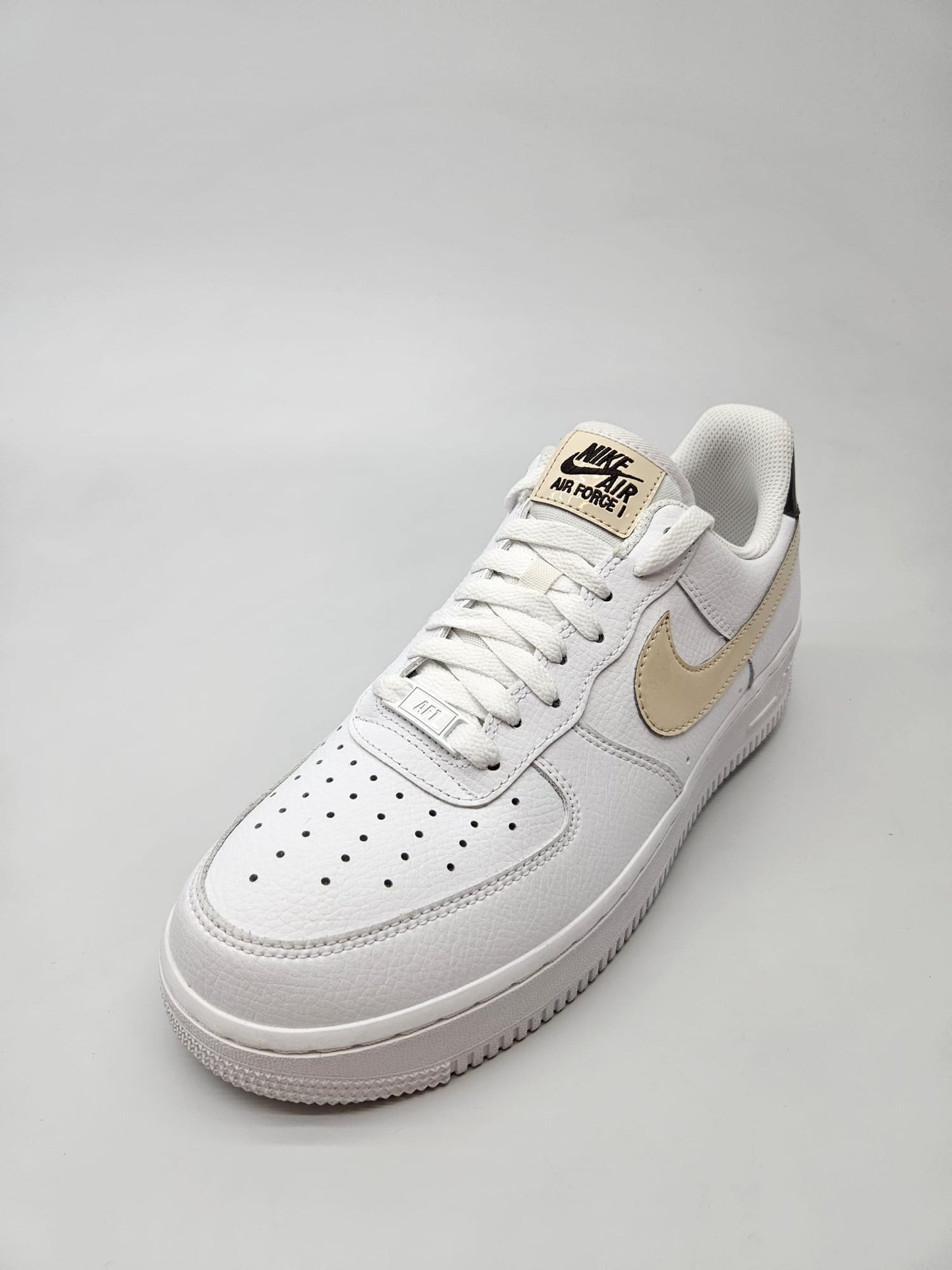 NIKE AF1 NOVI ORIGINAL PATIKI BR 41