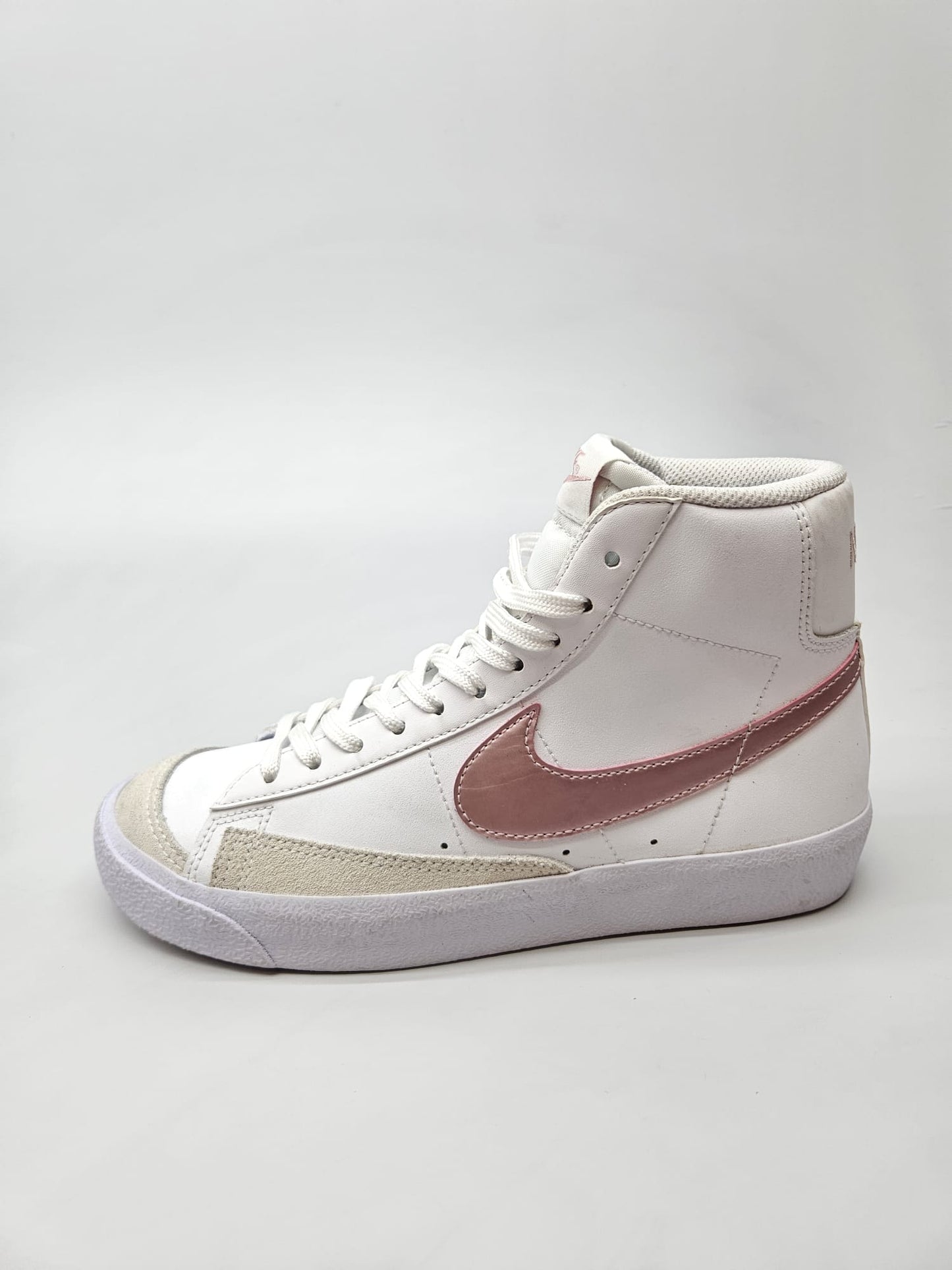 NIKE NOVI ORIGINAL PATIKI BR 38