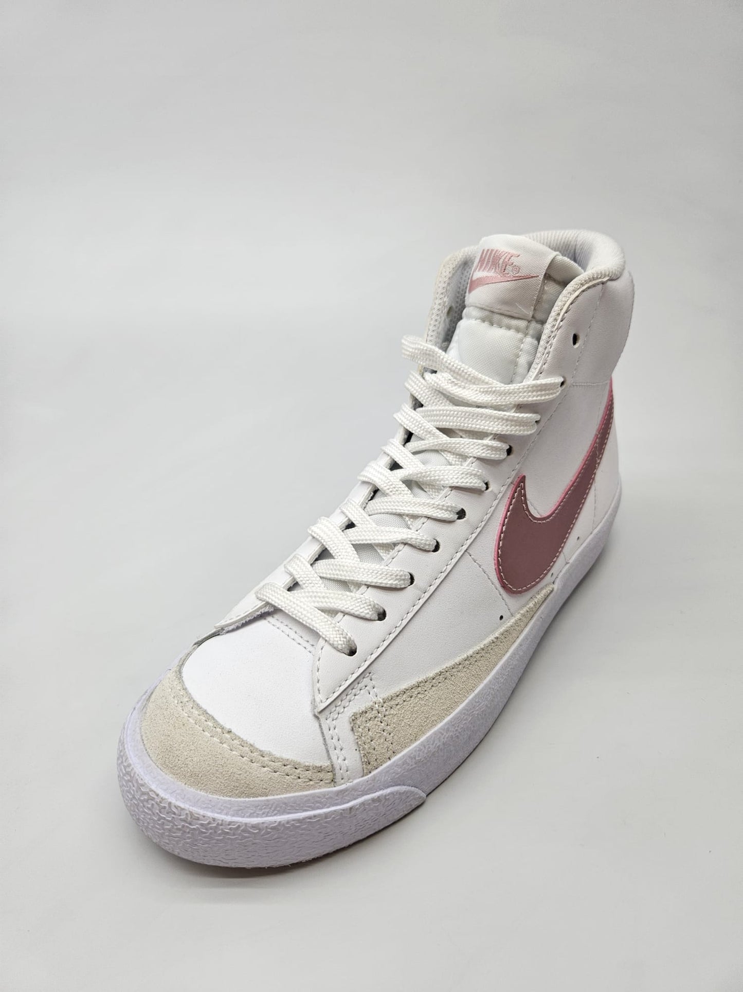 NIKE NOVI ORIGINAL PATIKI BR 38