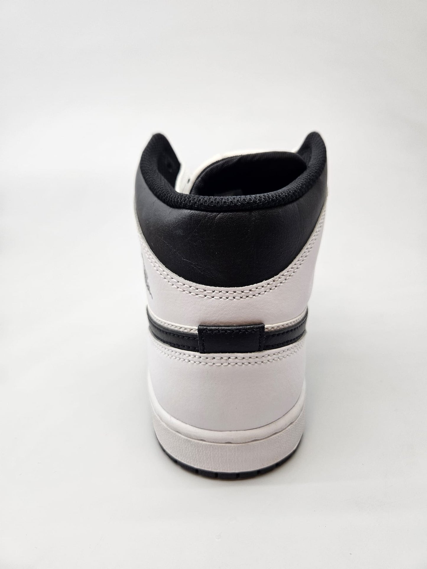 NIKE JORDAN NOVI ORIGINAL PATIKI BR 41