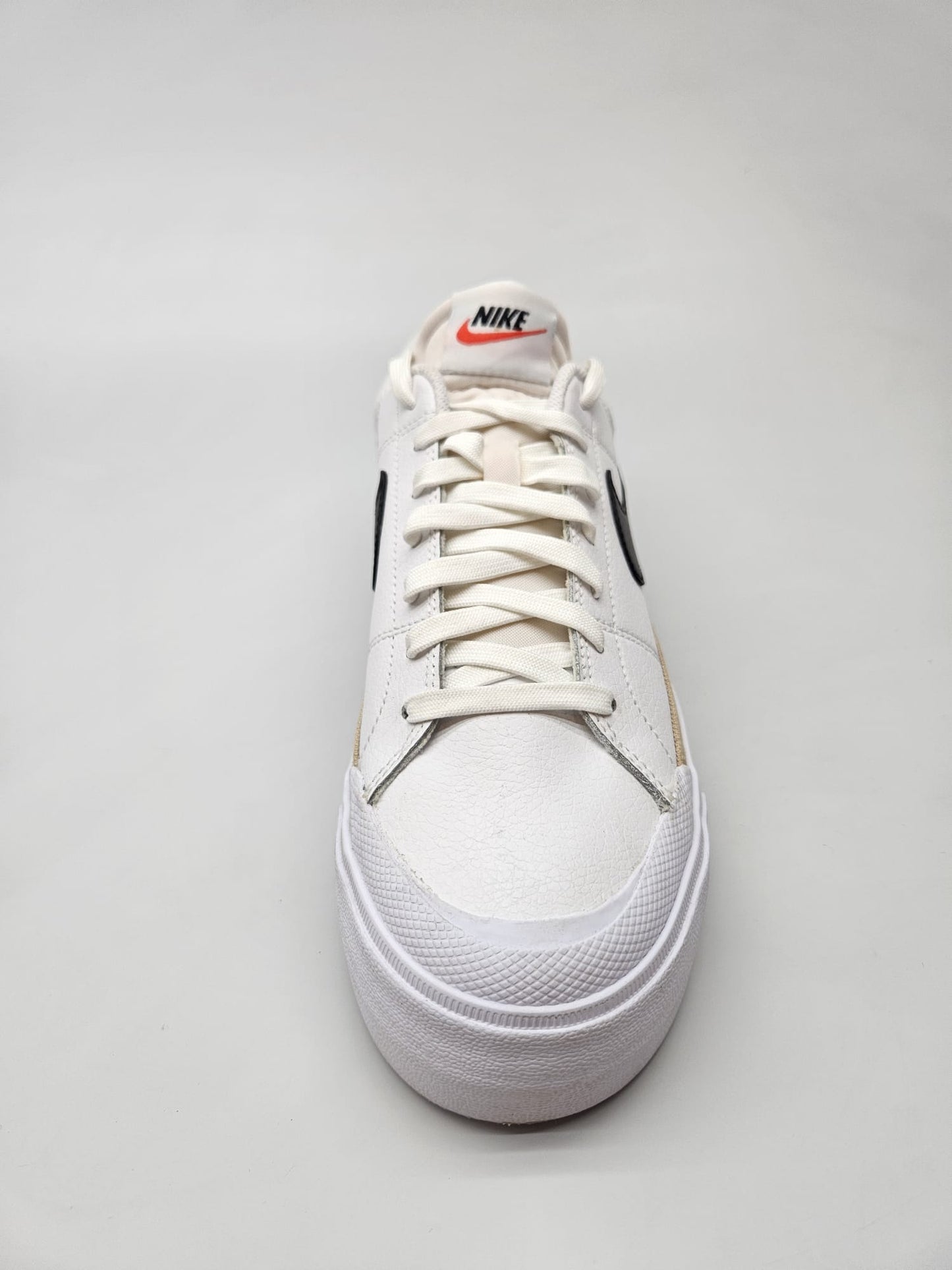 NIKE NOVI ORIGINAL PATIKI BR 40.5