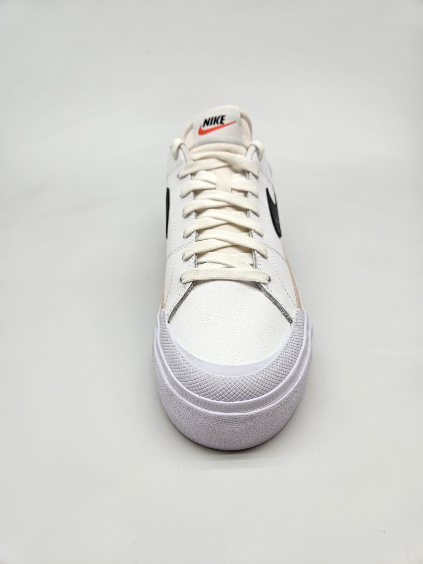 NIKE NOVI ORIGINAL PATIKI BR 40