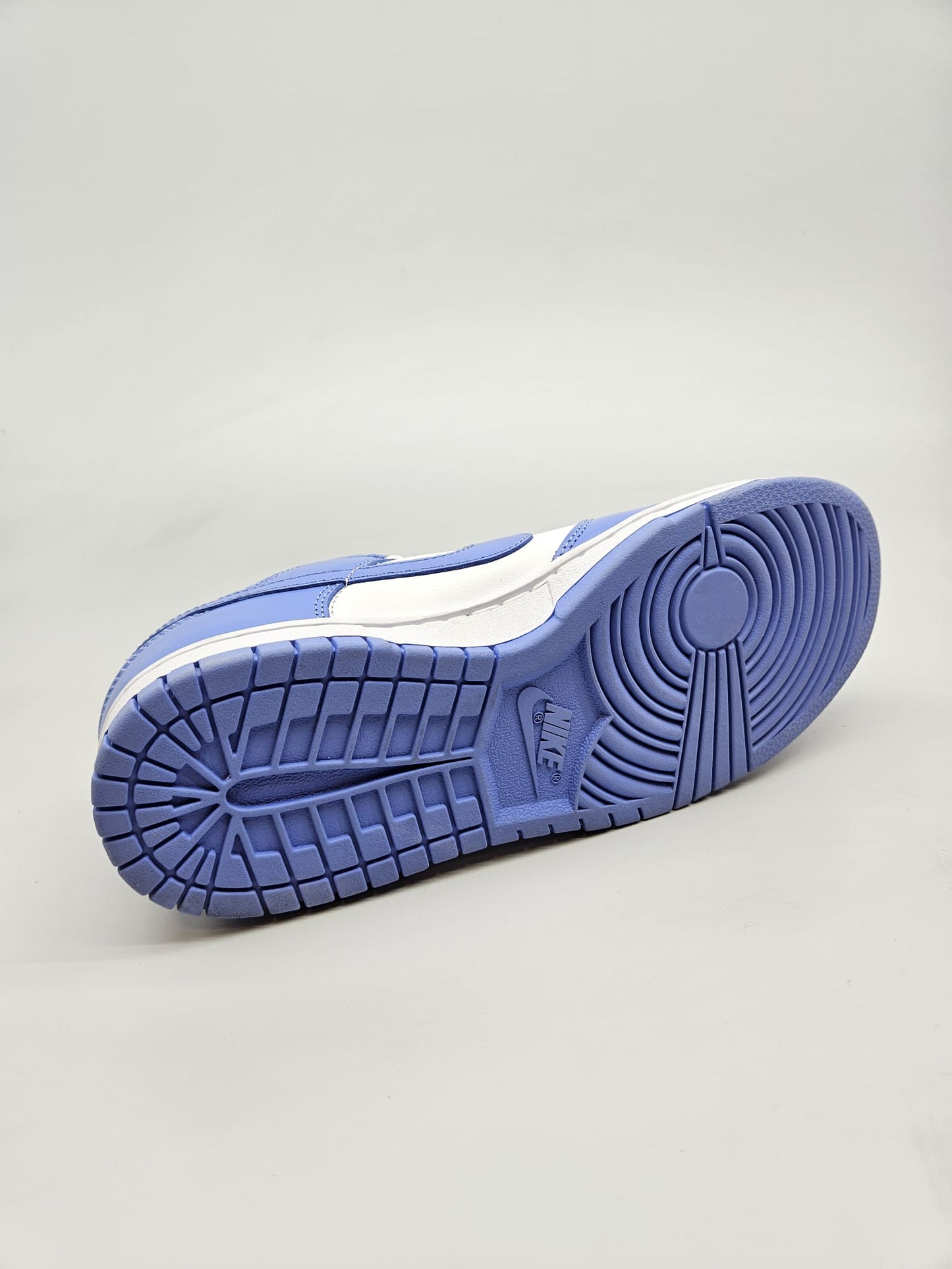 NIKE NOVI ORIGINAL PATIKI BR 42