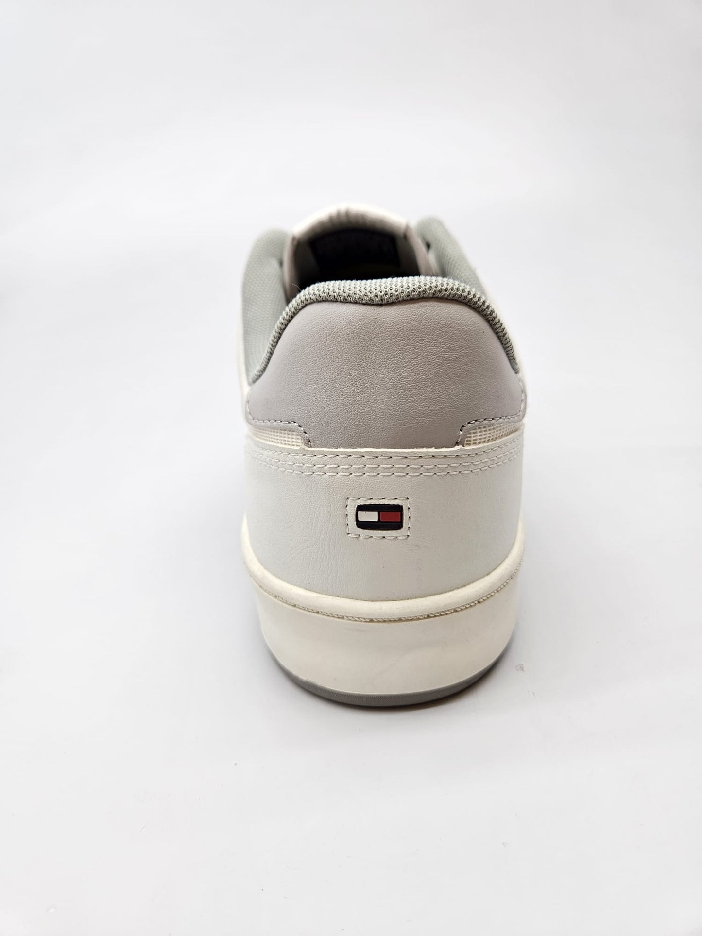 TOMMY HILFIGER NOVI ORIGINAL PATIKI BR 43
