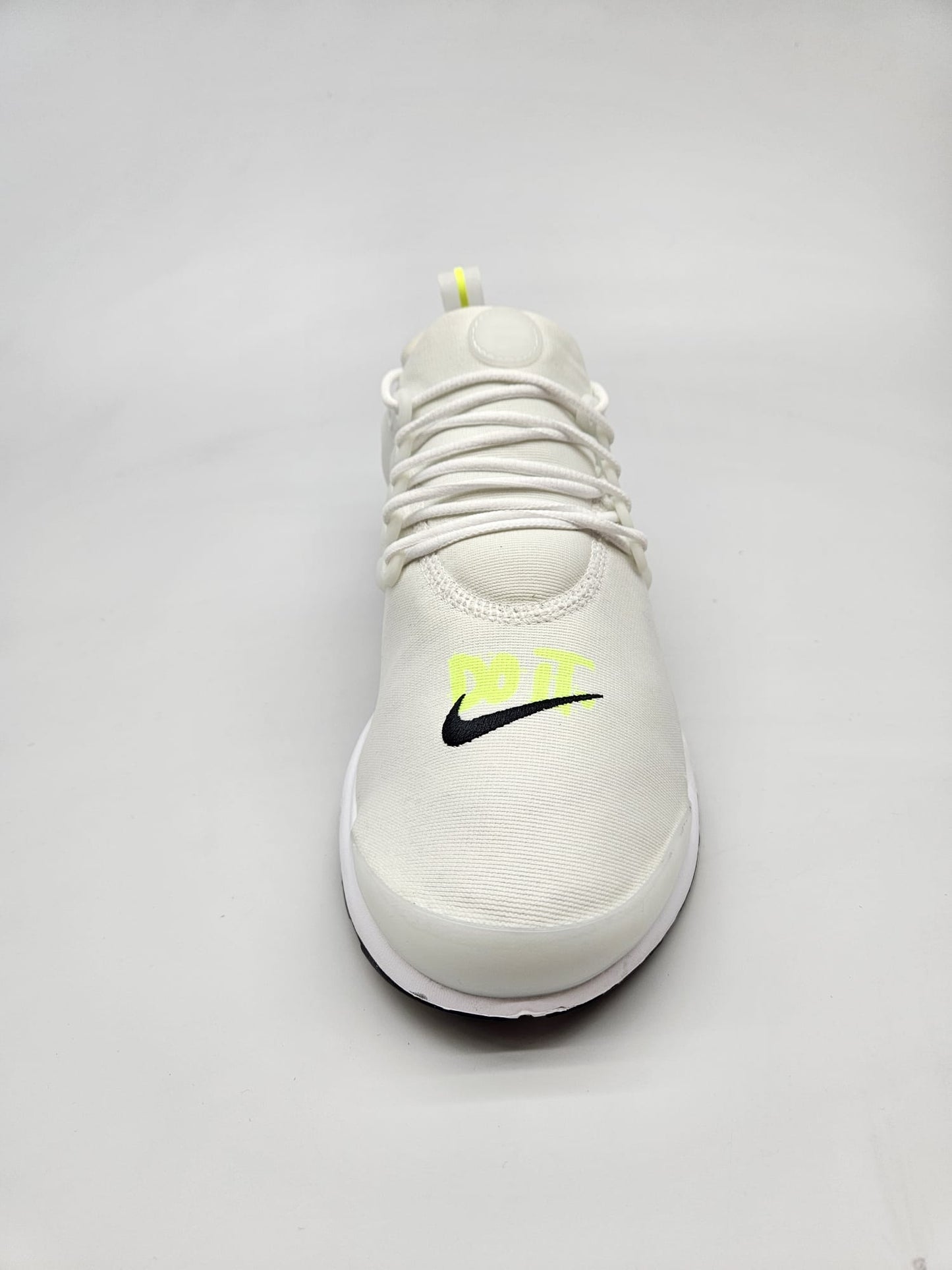 NIKE NOVI ORIGINAL PATIKI BR 40.5