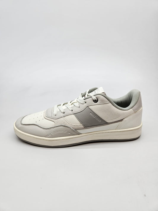 TOMMY HILFIGER NOVI ORIGINAL PATIKI BR 43