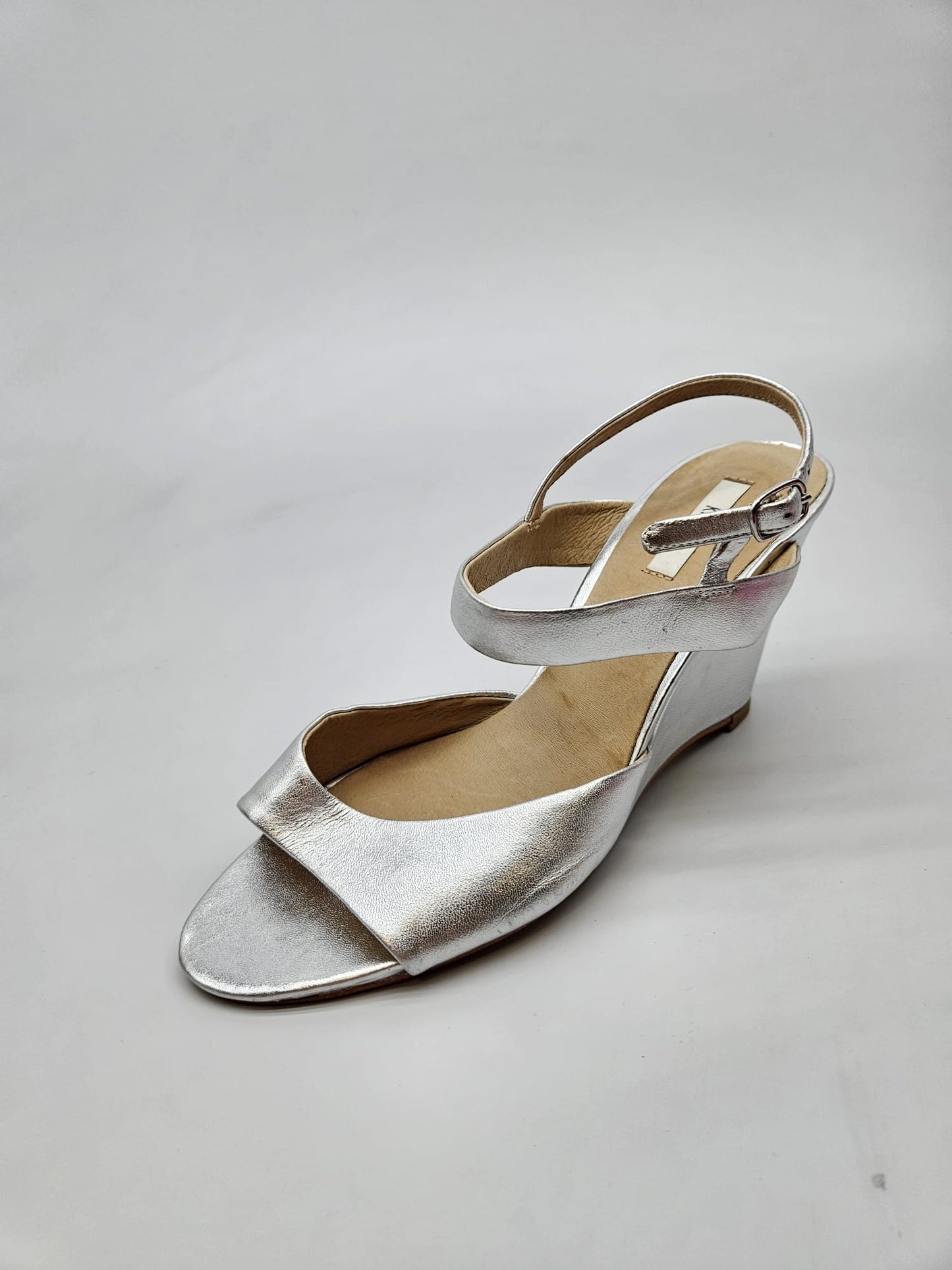 KIOMI ORIGINAL SANDALI BR 40