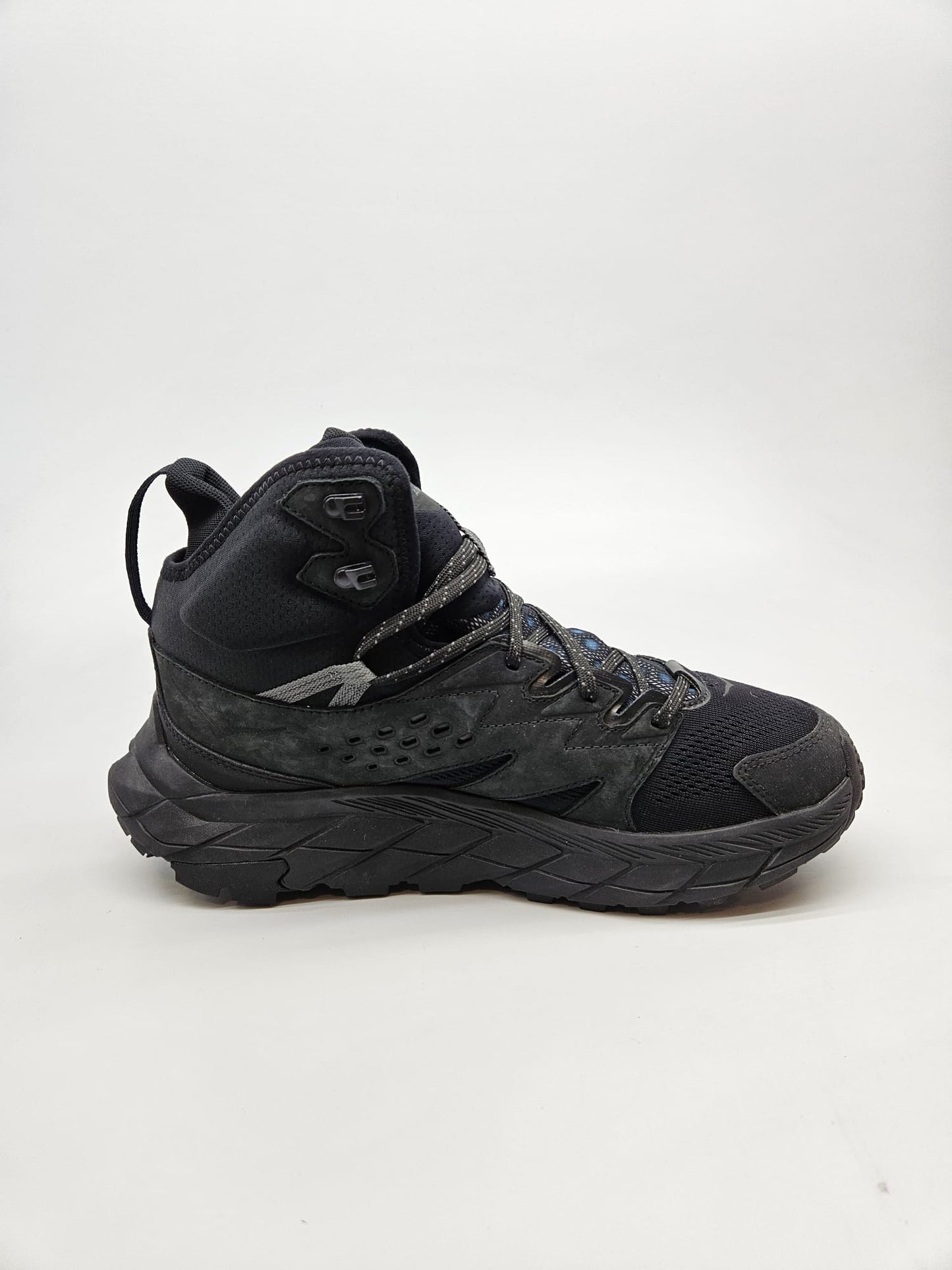 HOKA VIBRAM NOVI ORIGINAL PATIKI BR 42.5