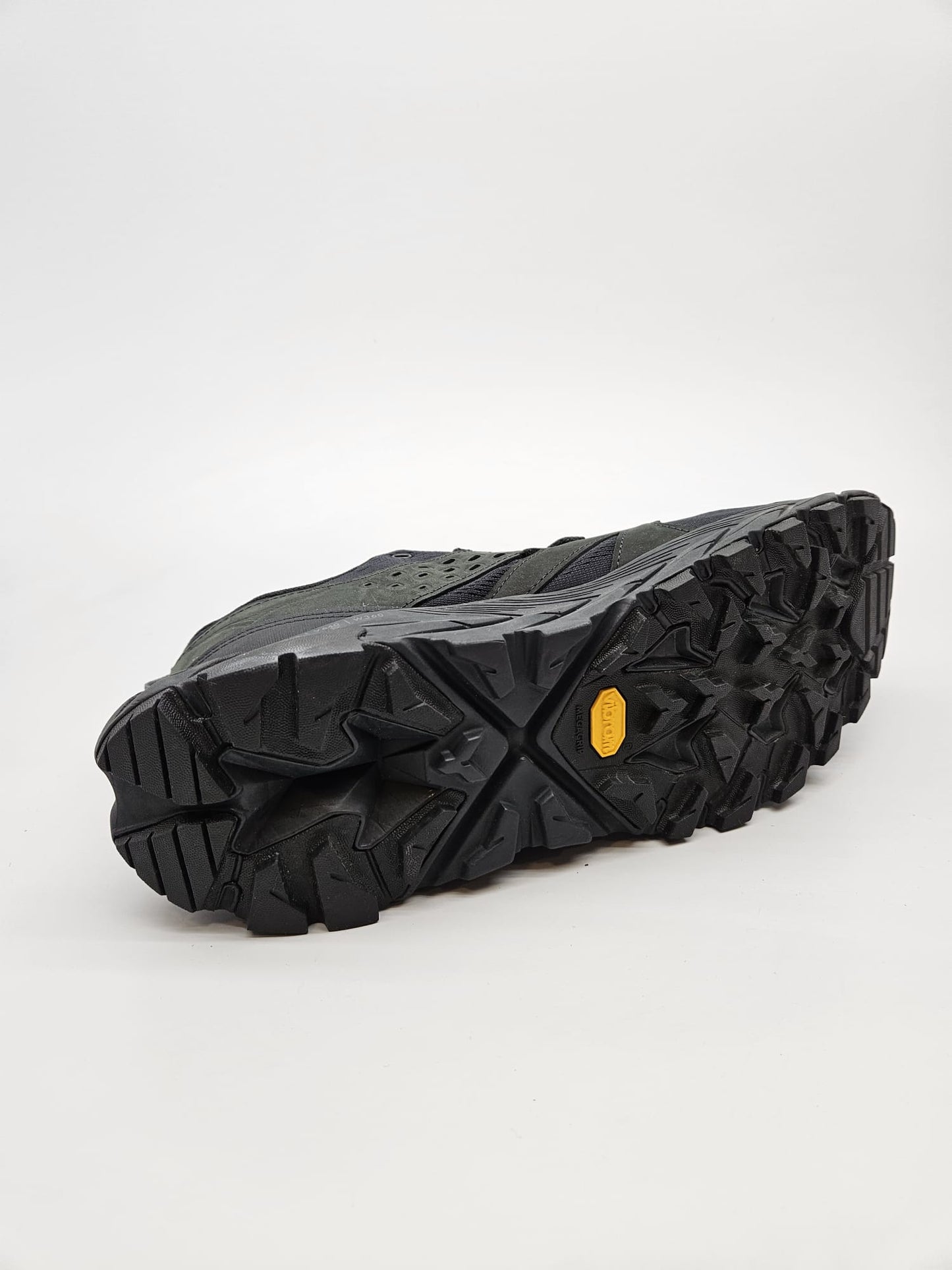 HOKA VIBRAM NOVI ORIGINAL PATIKI BR 45