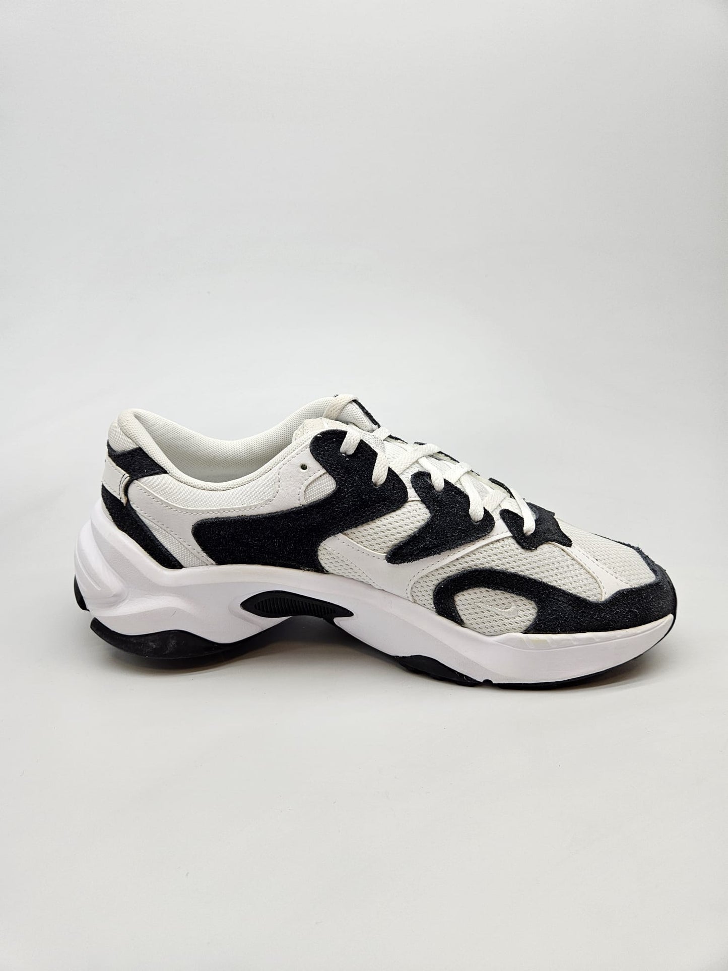 NIKE NOVI ORIGINAL PATIKI BR 43