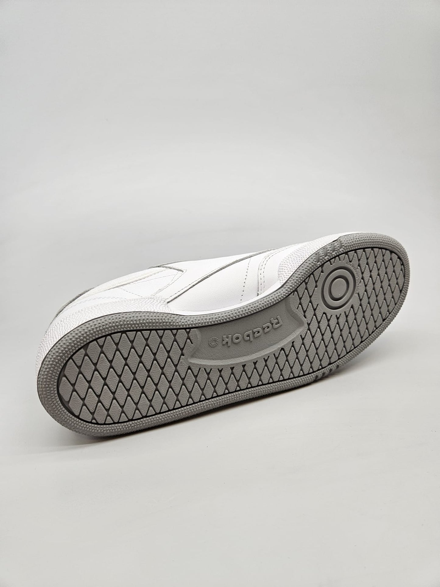 REEBOK NOVI ORIGINAL POST BR 38.5