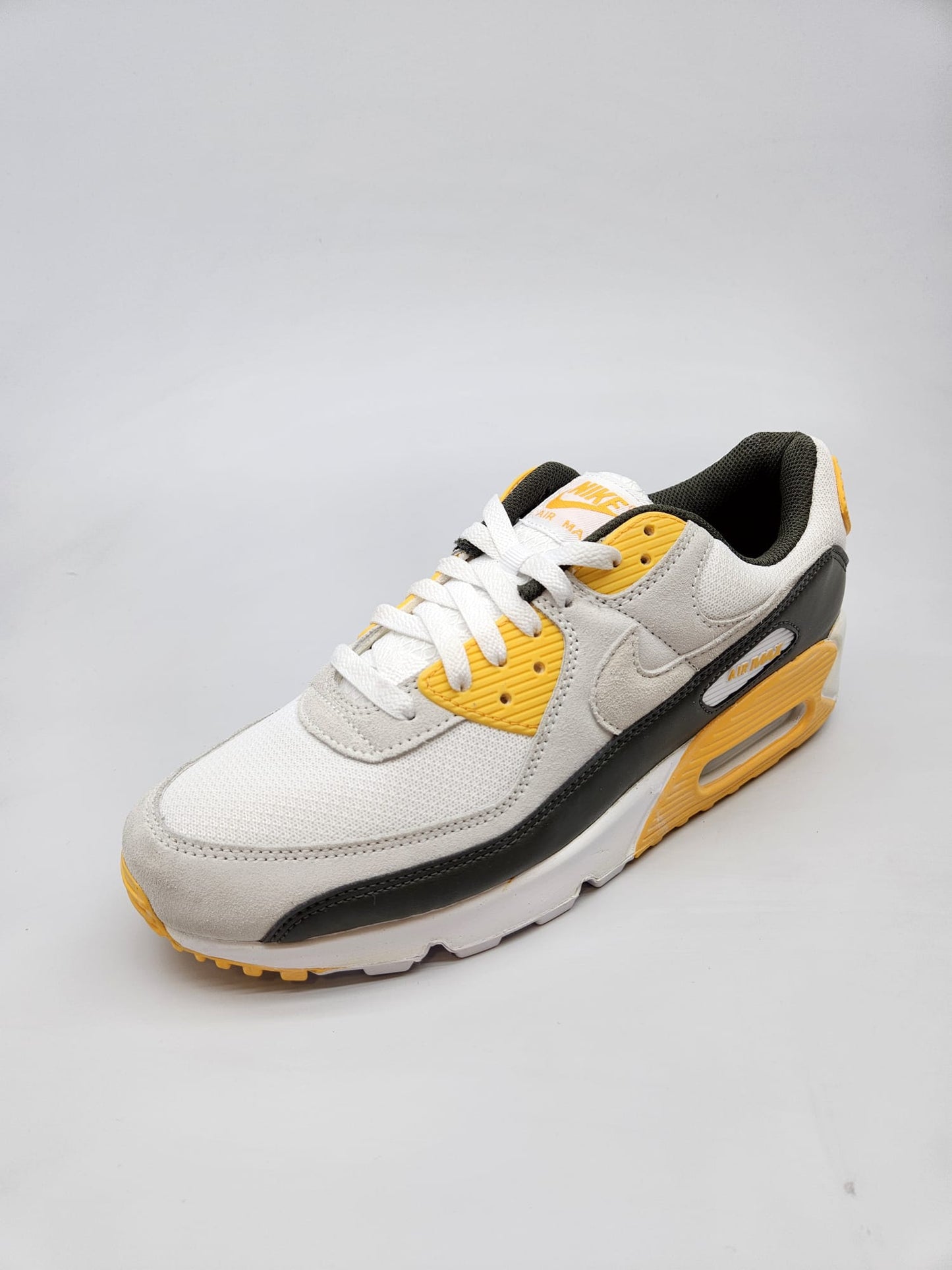 NIKE AIRMAX NOVI ORIGINAL PATIKI BR 44.5