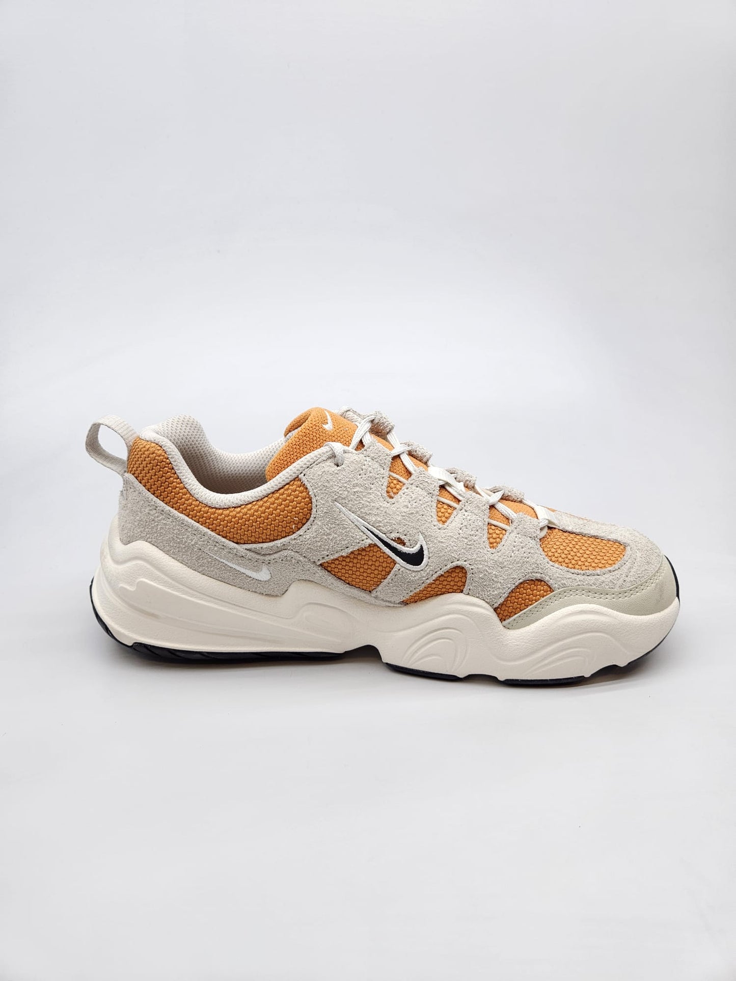 NIKE NOVI ORIGINAL PATIKI BR 40