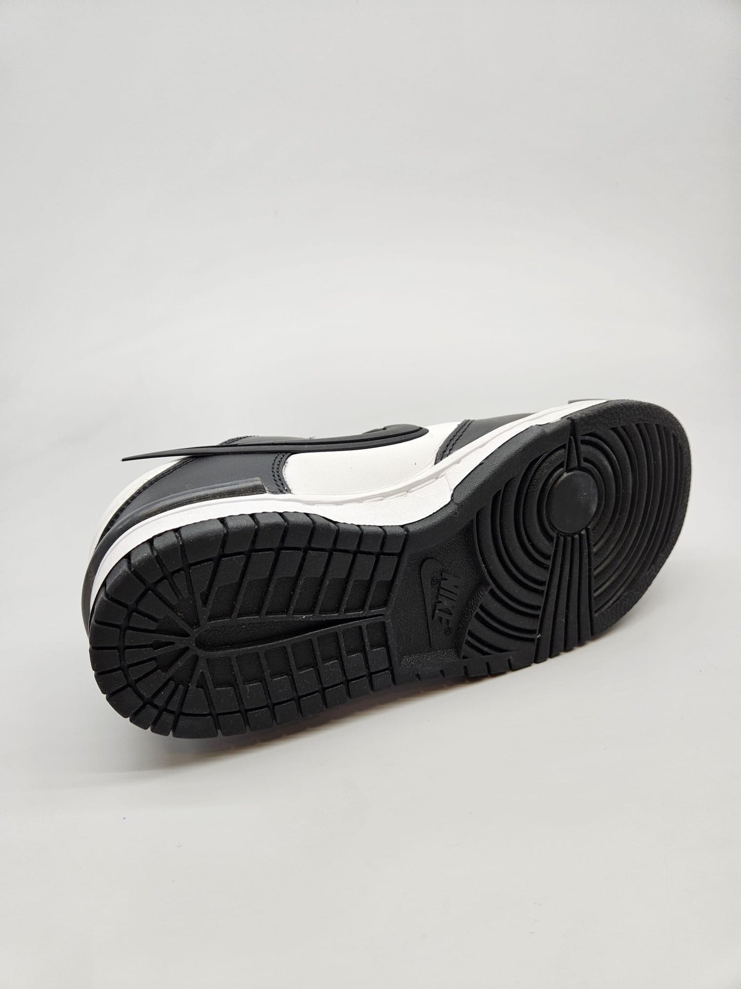 NIKE ORIGINAL PATIKI BR 37.5