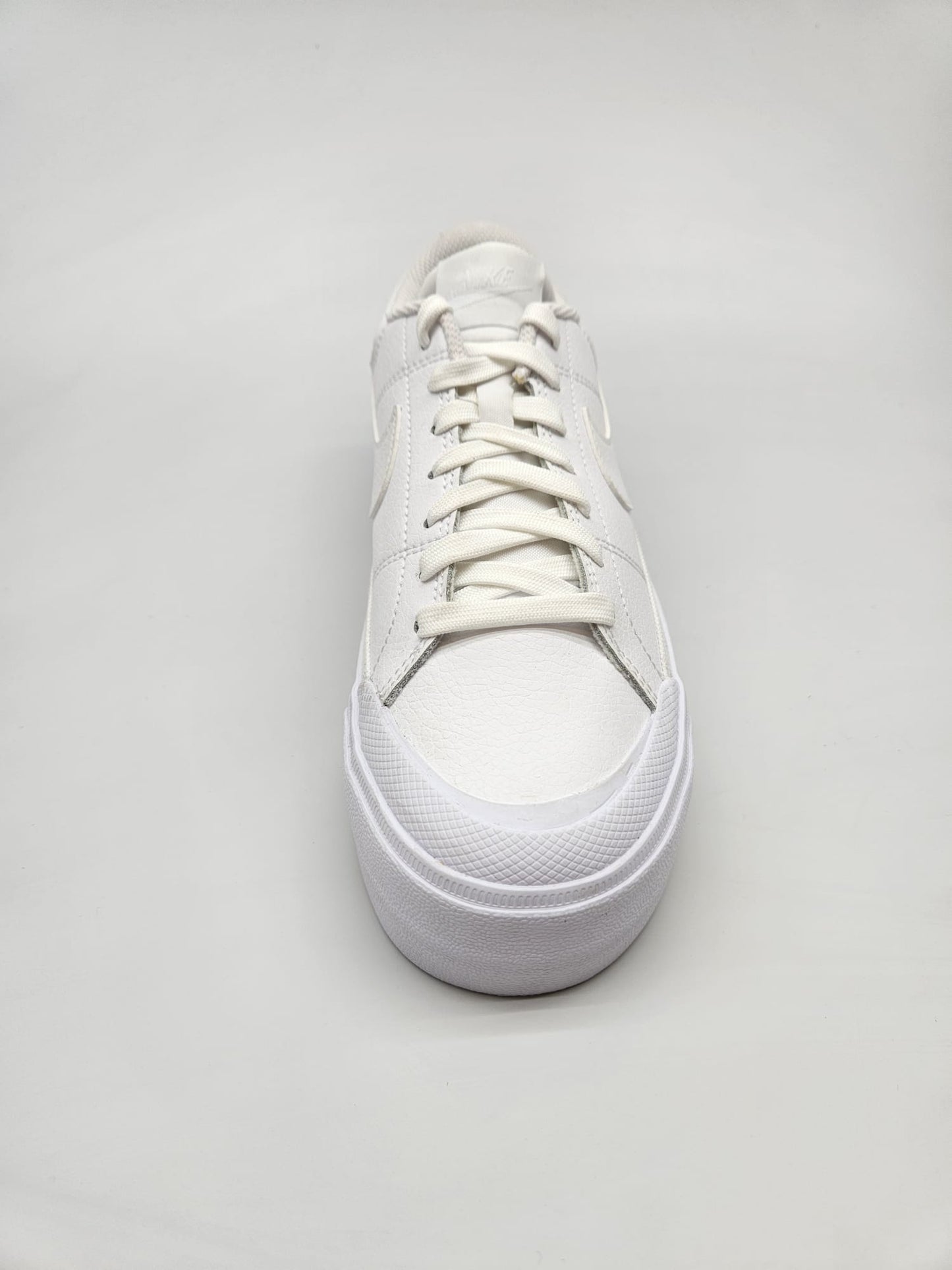NIKE NOVI ORIGINAL PATIKI BR 37.5