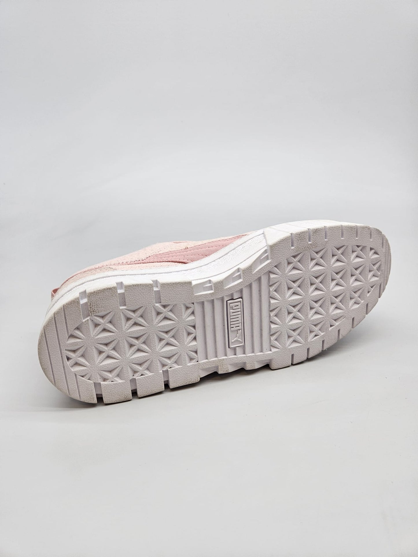 PUMA NOVI ORIGINAL PATIKI BR 38.5