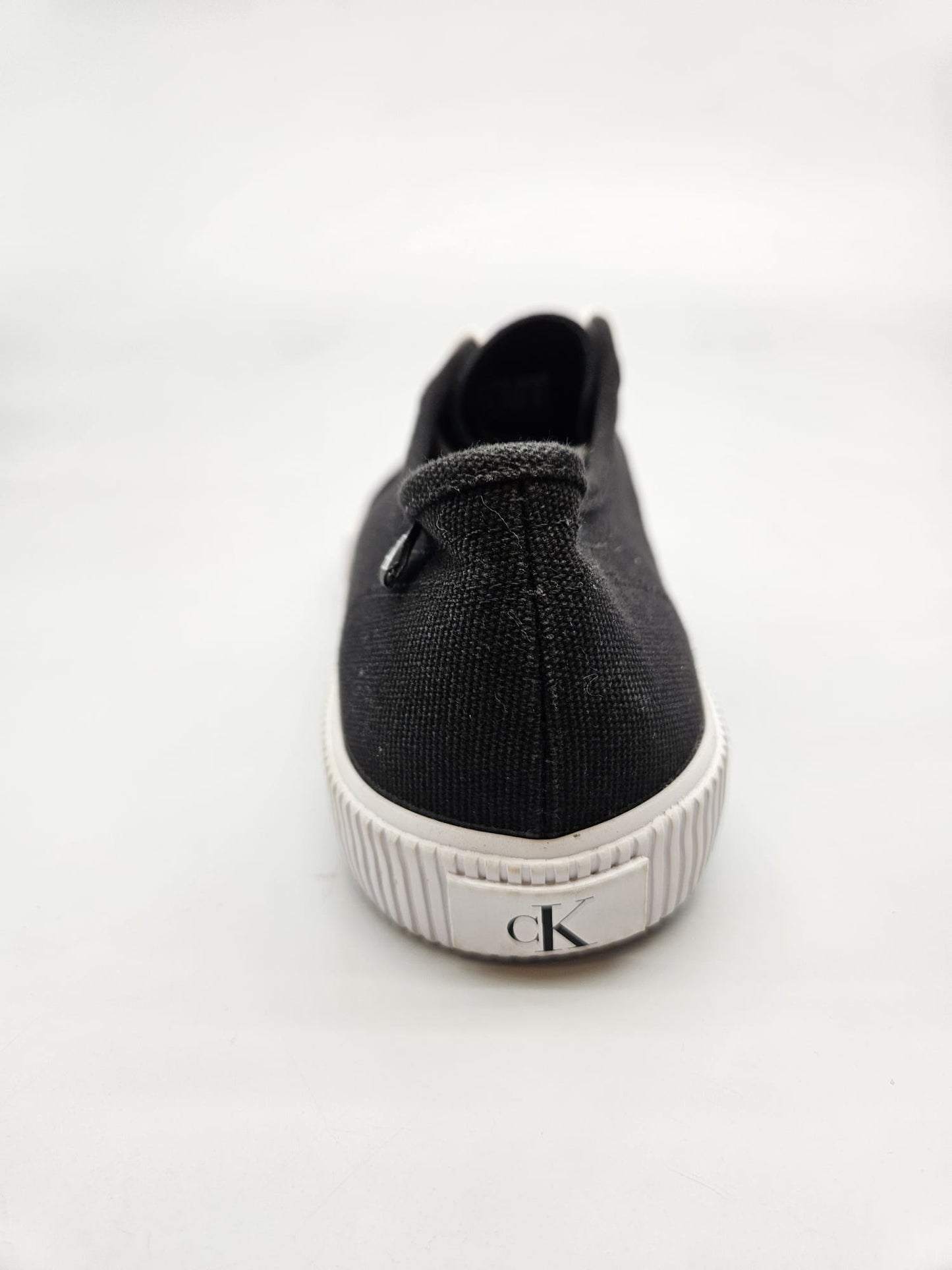 CALVIN KLEIN NOVI ORIGINAL PATIKI BR 41