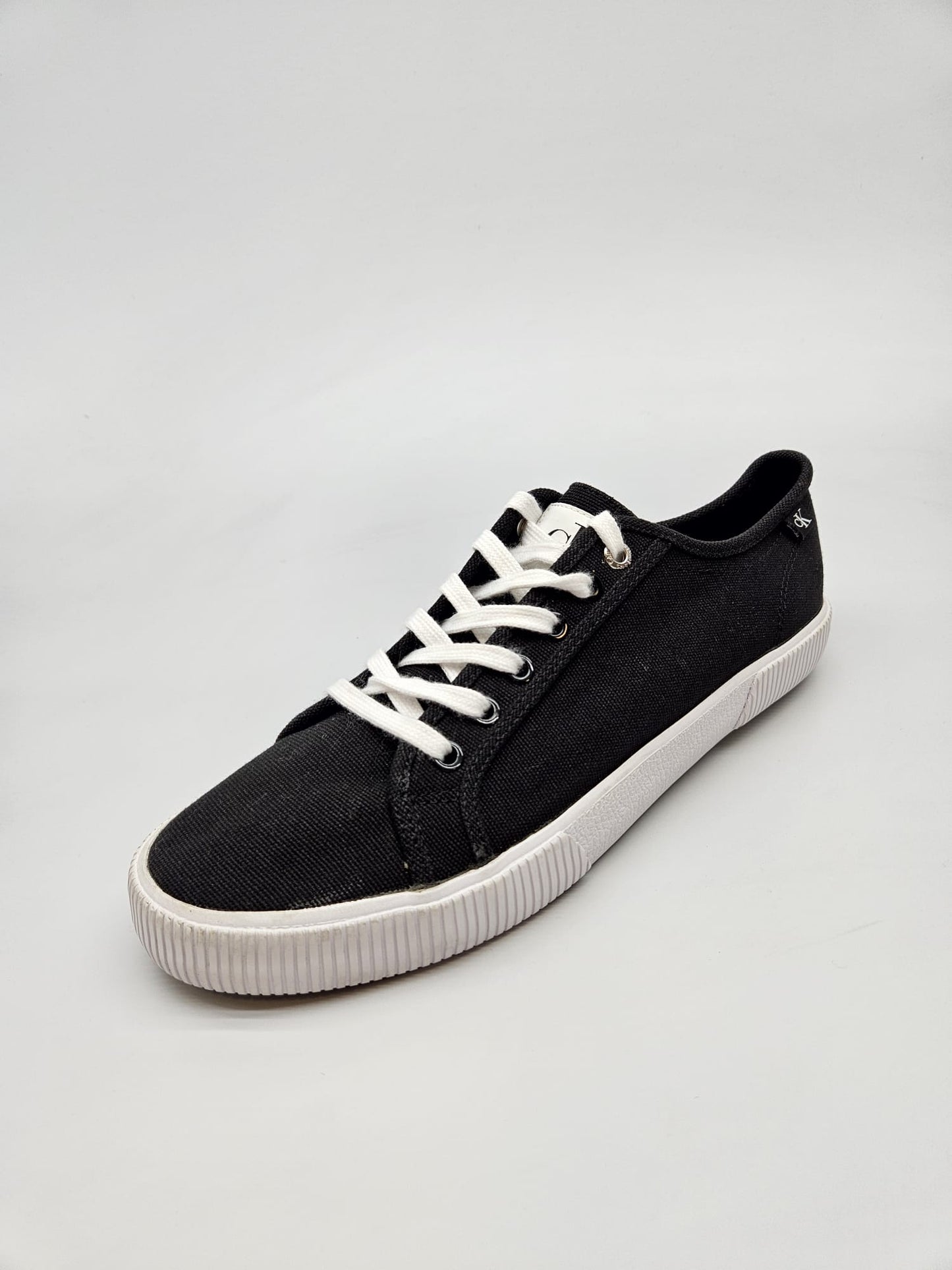 CALVIN KLEIN NOVI ORIGINAL PATIKI BR 41