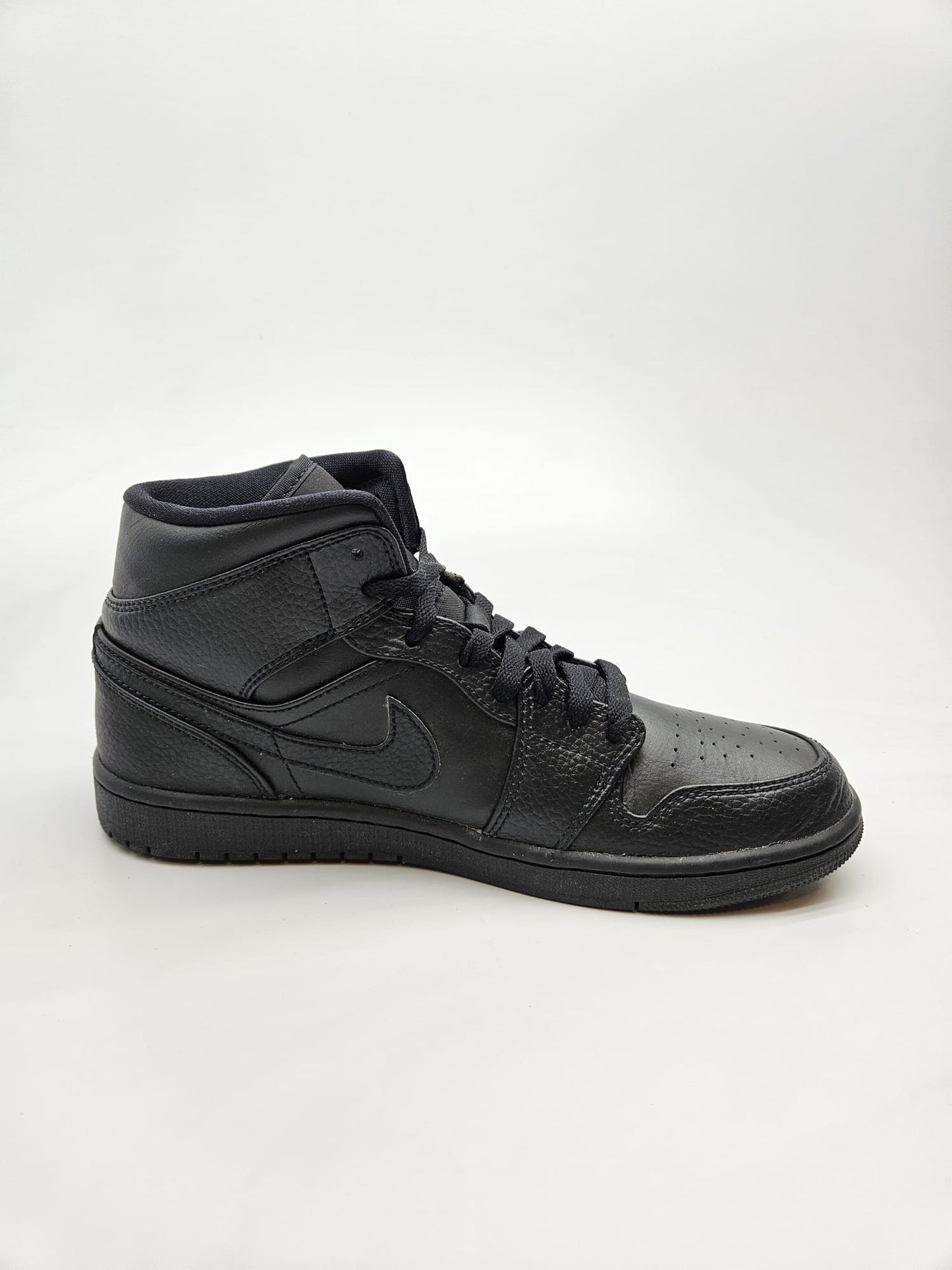NIKE JORDAN NOVI ORIGINAL PATIKI BR 42.5