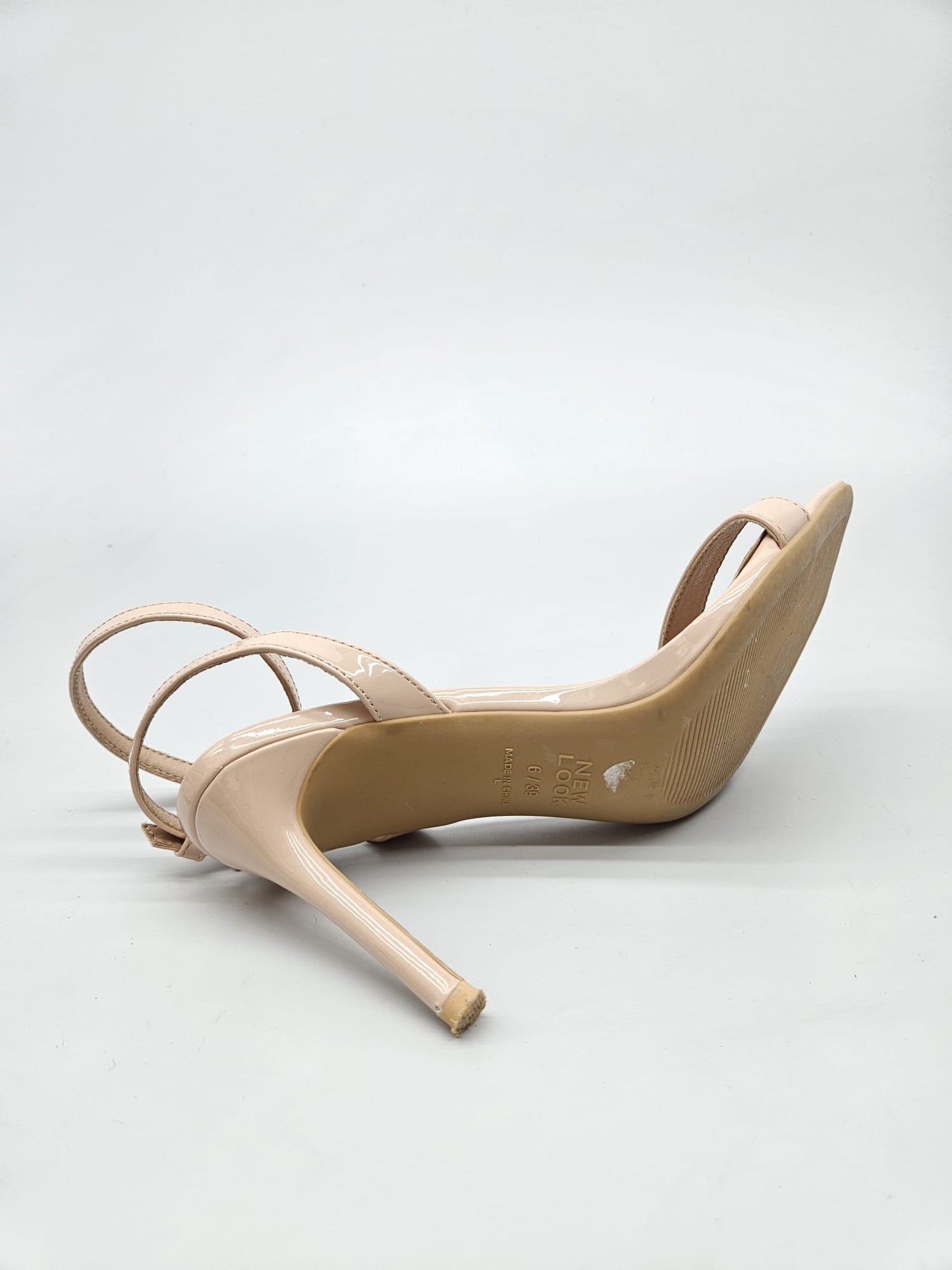 NEW LOOK NOVI ORIGINAL SANDALI BR 39