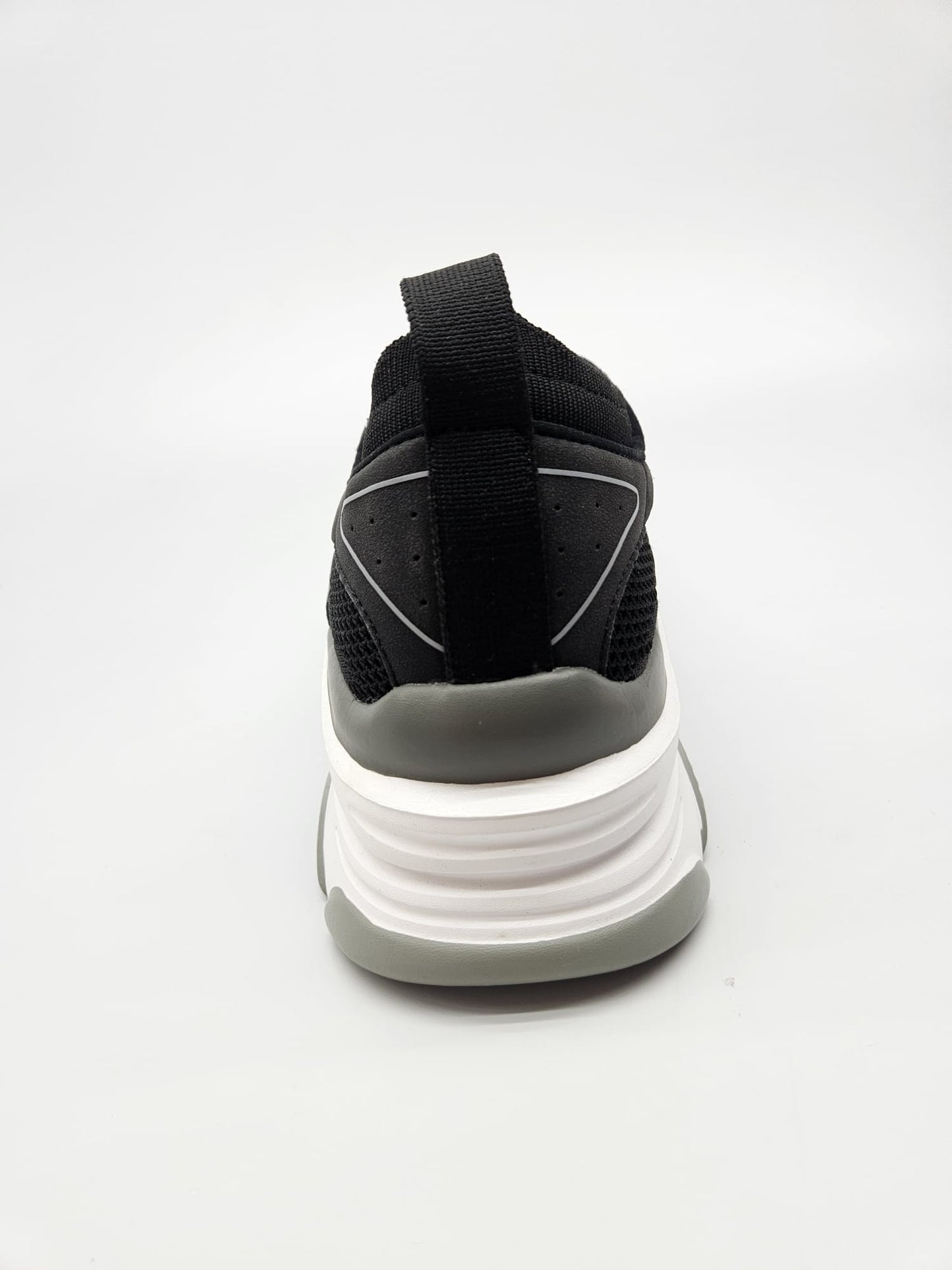 STEVE MADDEN NOVI ORIGINAL PATIKI BR 45
