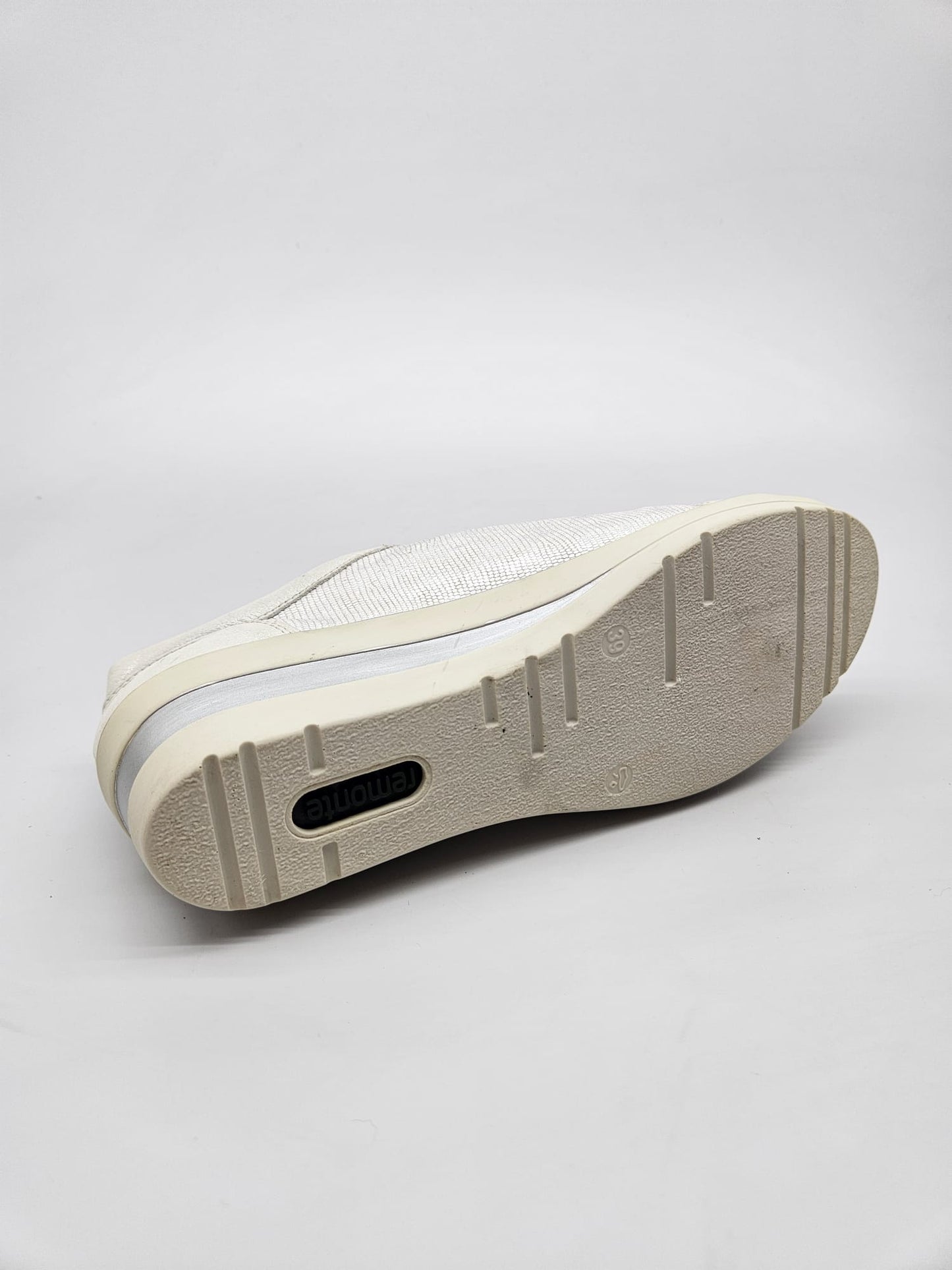 RIEKER ORIGINAL NOVI PATIKI BR 39