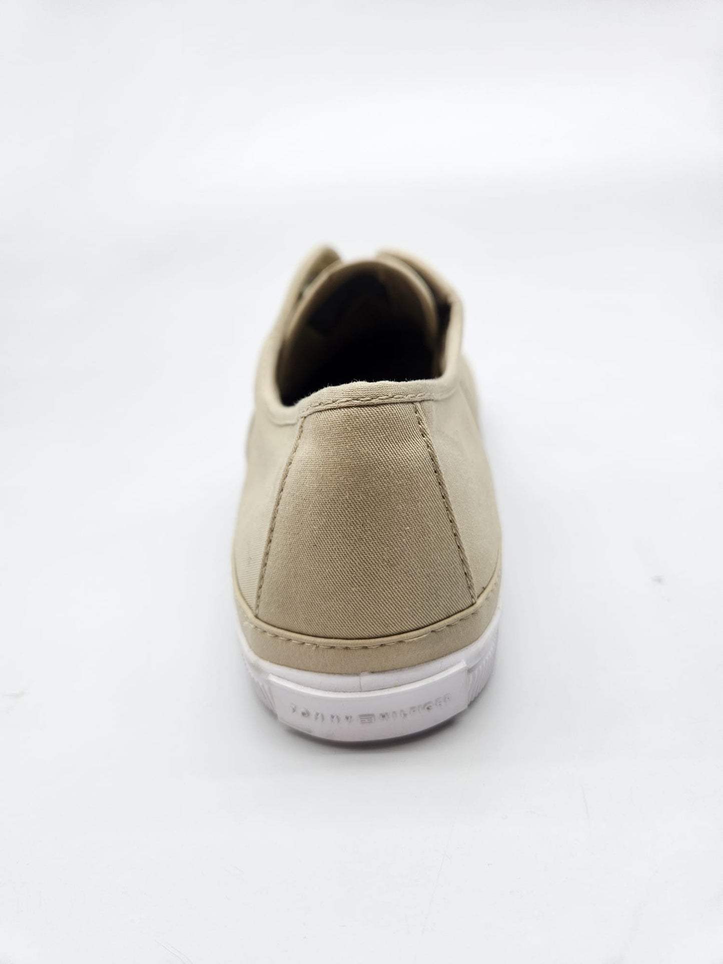TOMMY HILFIGER NOVI ORIGINAL PATIKI BR 38