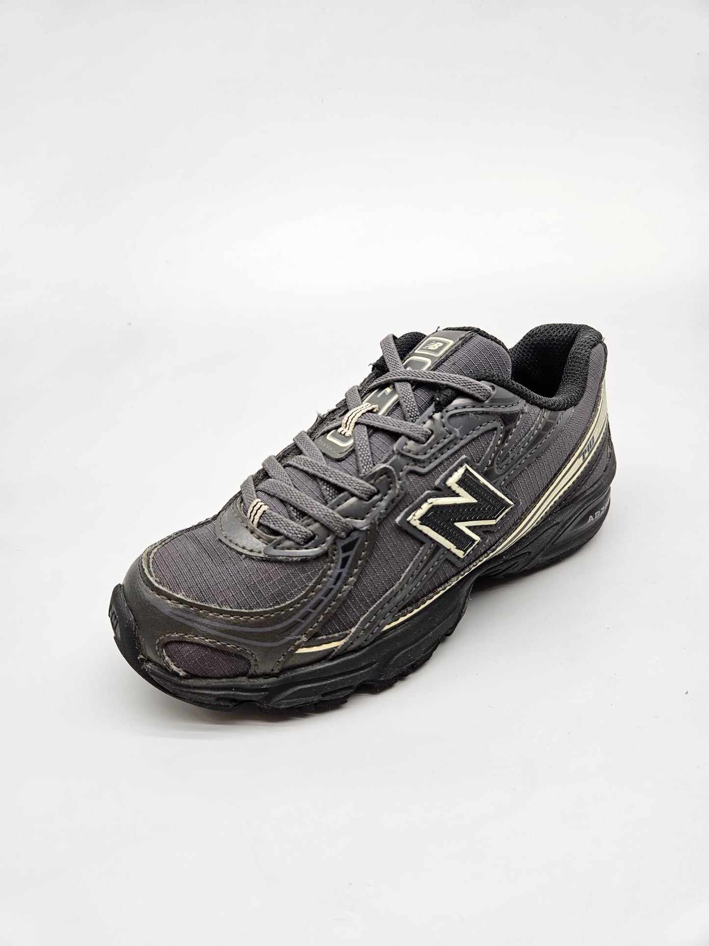 NEW BALANCE NOVI ORIGINAL PATIKI BR 32.5