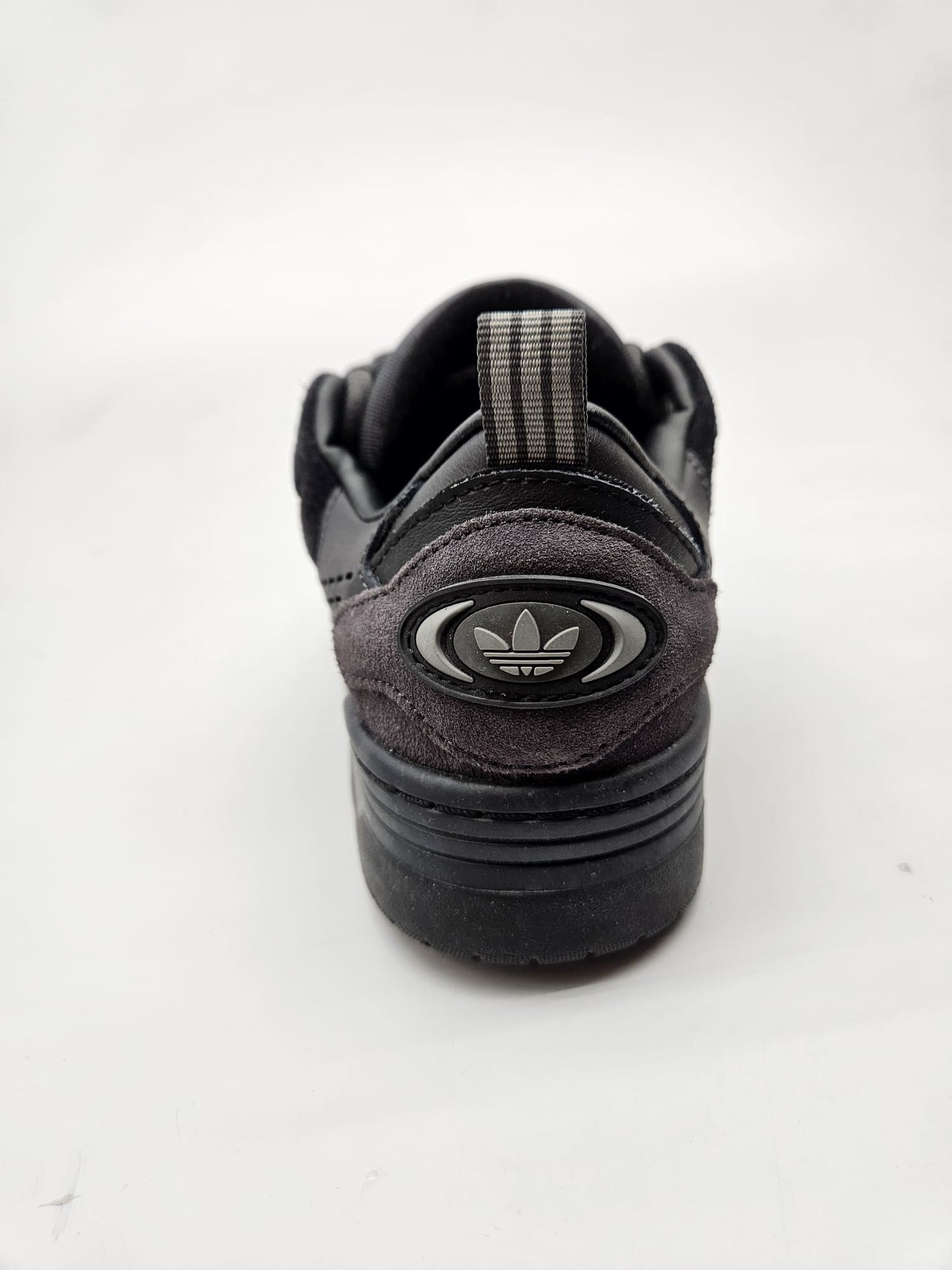 ADIDAS NOVI ORIGINAL PATIKI BR 40
