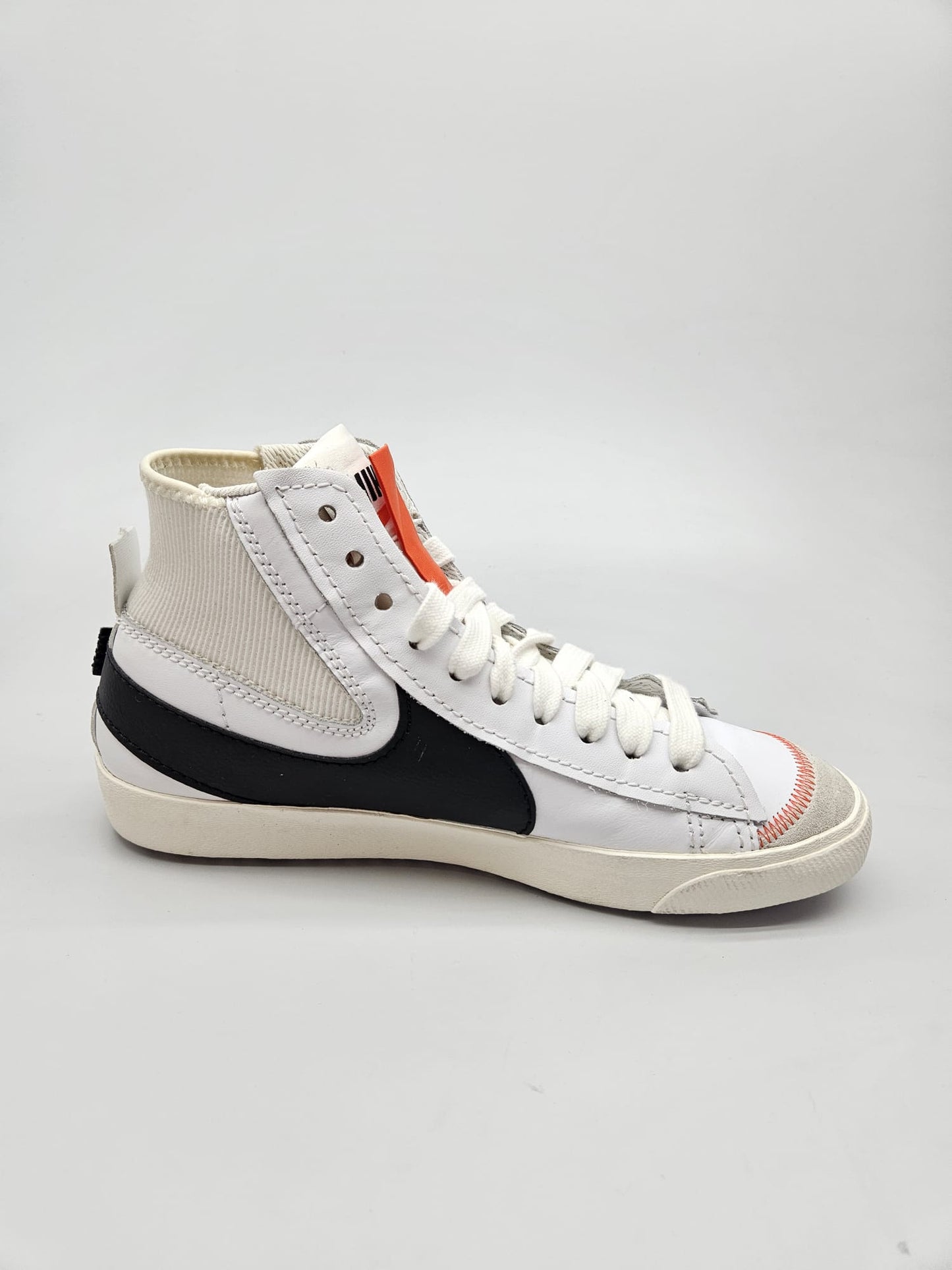 NIKE NOVI ORIGINAL PATIKI BR 43