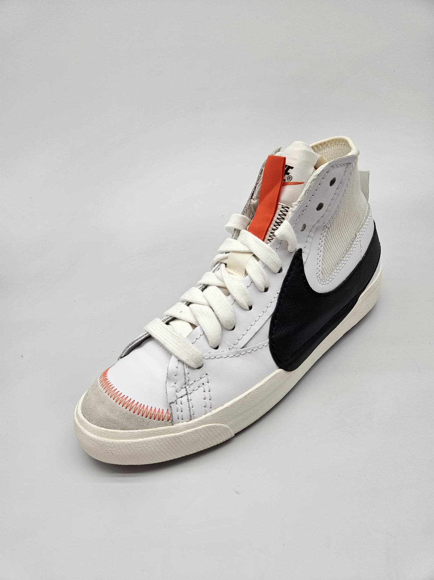 NIKE NOVI ORIGINAL PATIKI BR 43