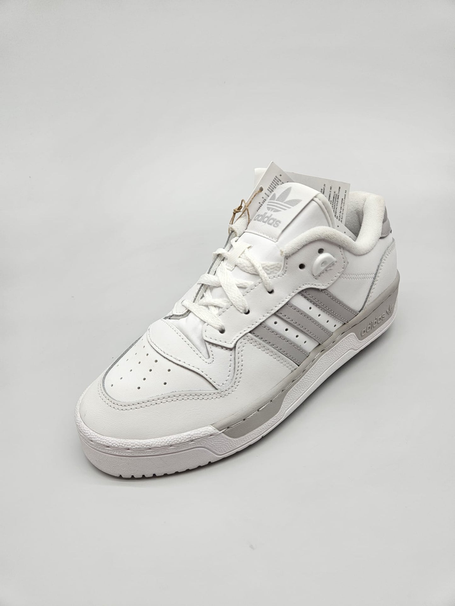 ADIDAS NOVI ORIGINAL PATIKI BR 38