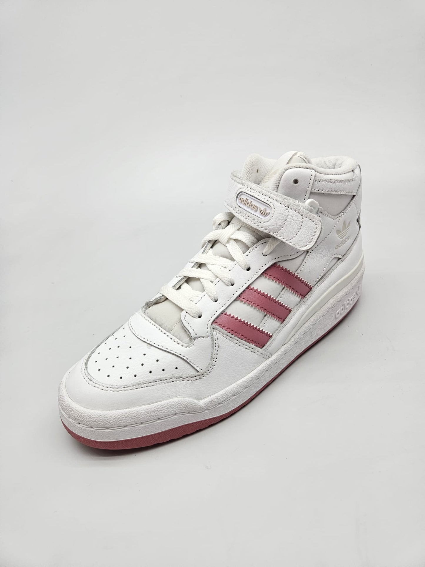 ADIDAS NOVI ORIGINAL PATIKI BR 41