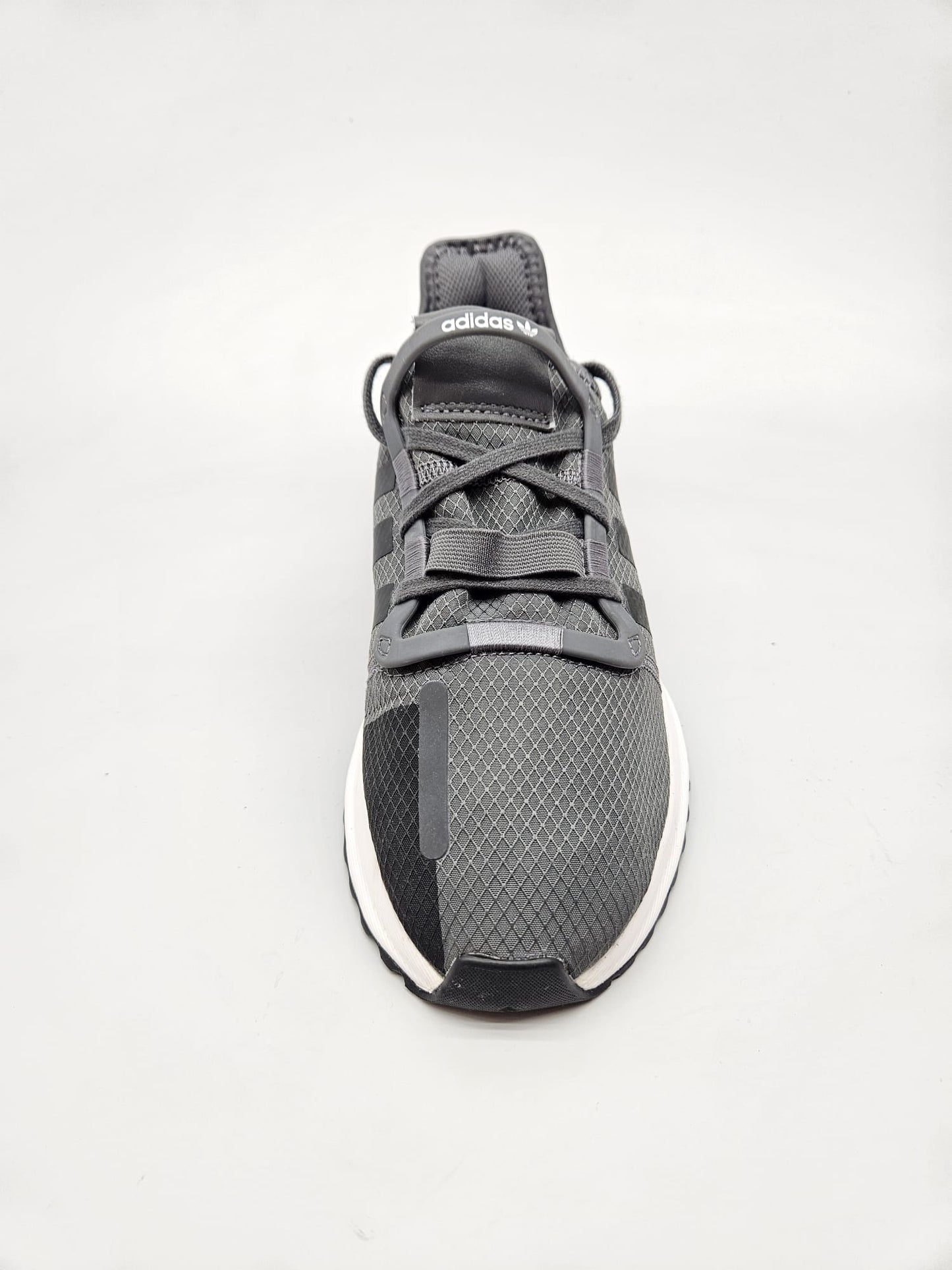 ADIDAS NOVI ORIGINAL PATIKI BR 38.5