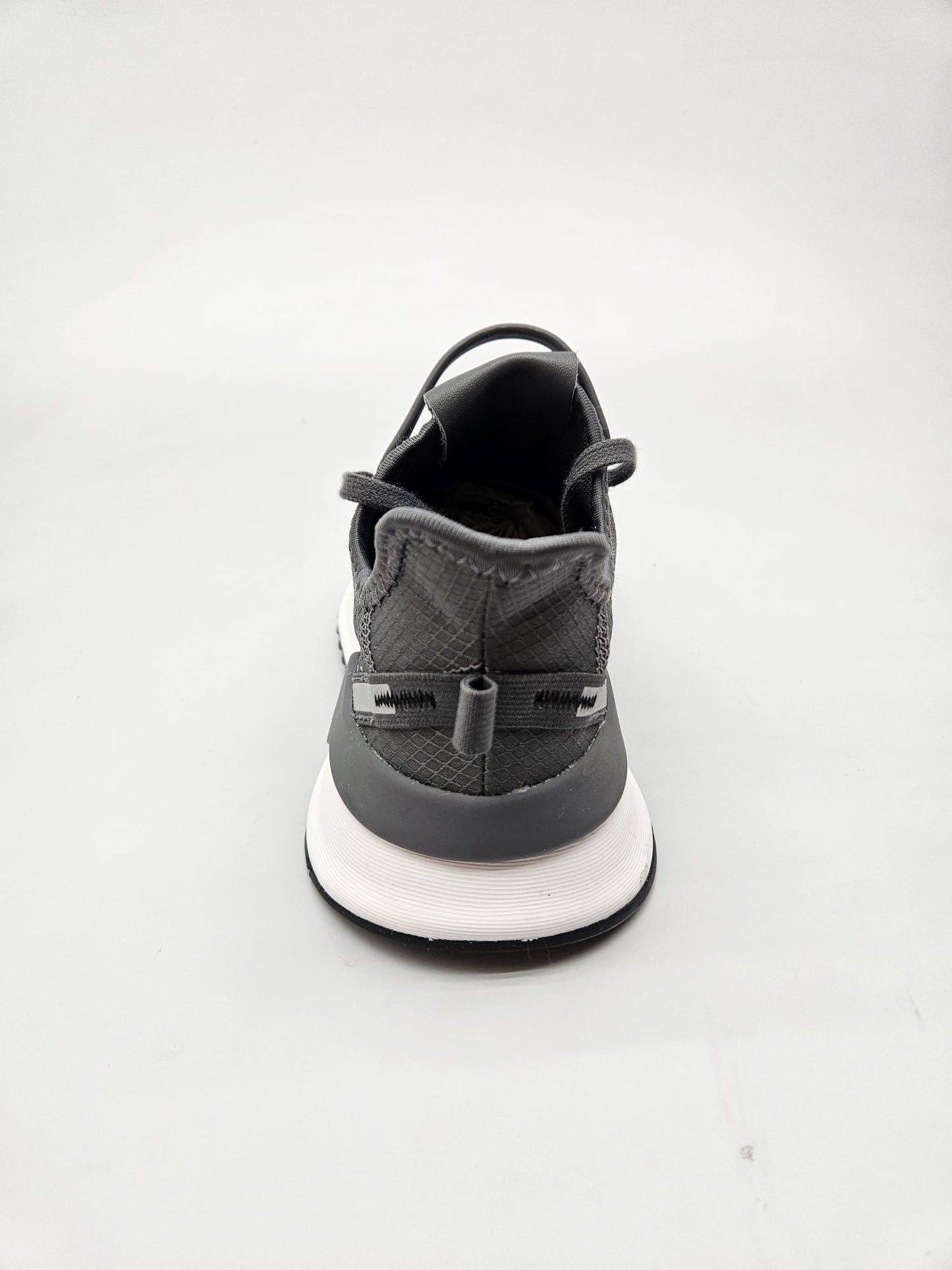 ADIDAS NOVI ORIGINAL PATIKI BR 38.5