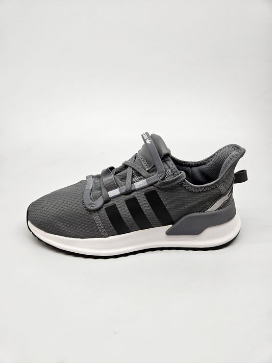 ADIDAS NOVI ORIGINAL PATIKI BR 38.5