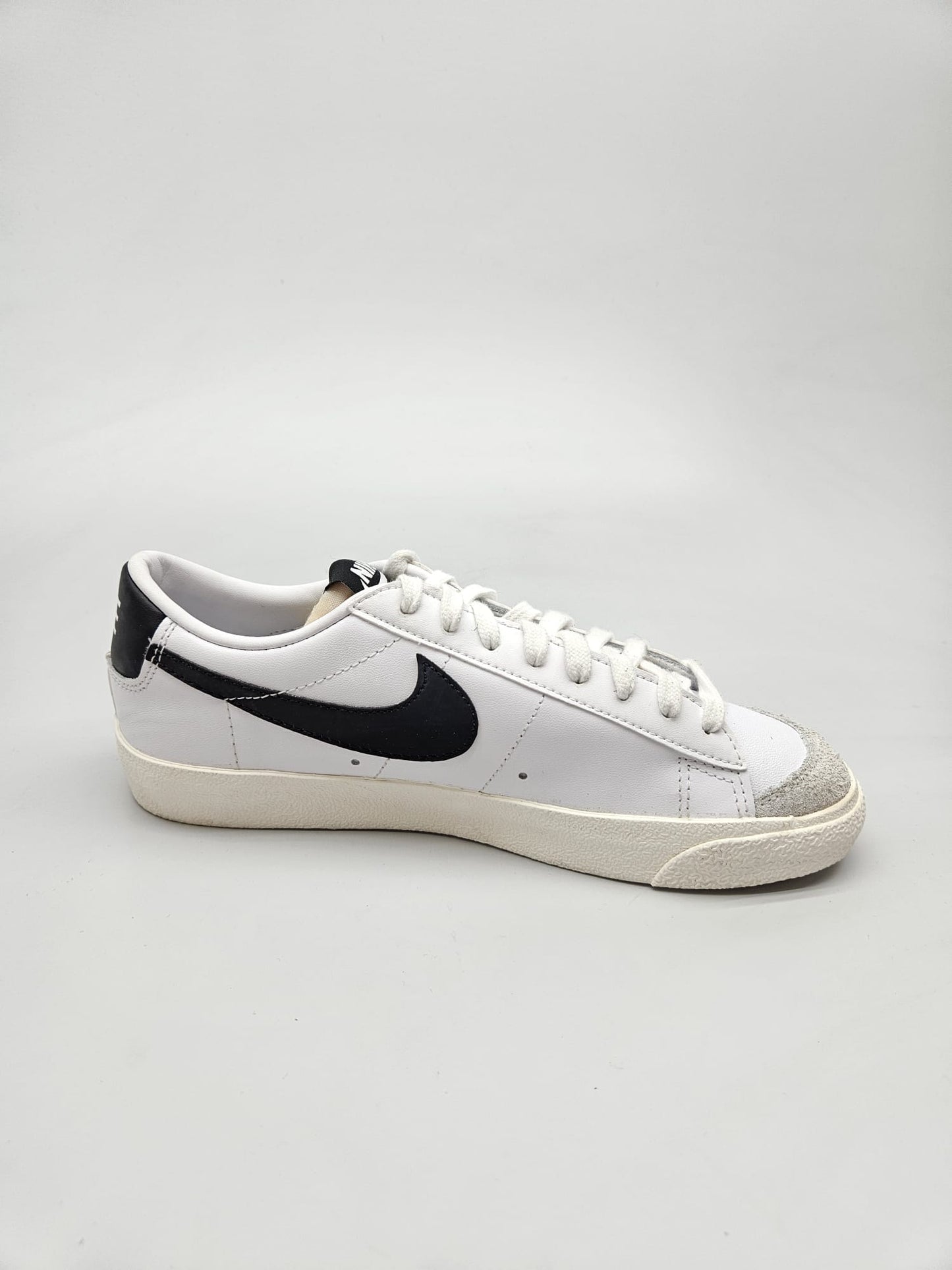 NIKE NOVI ORIGINAL PATIKI BR 40