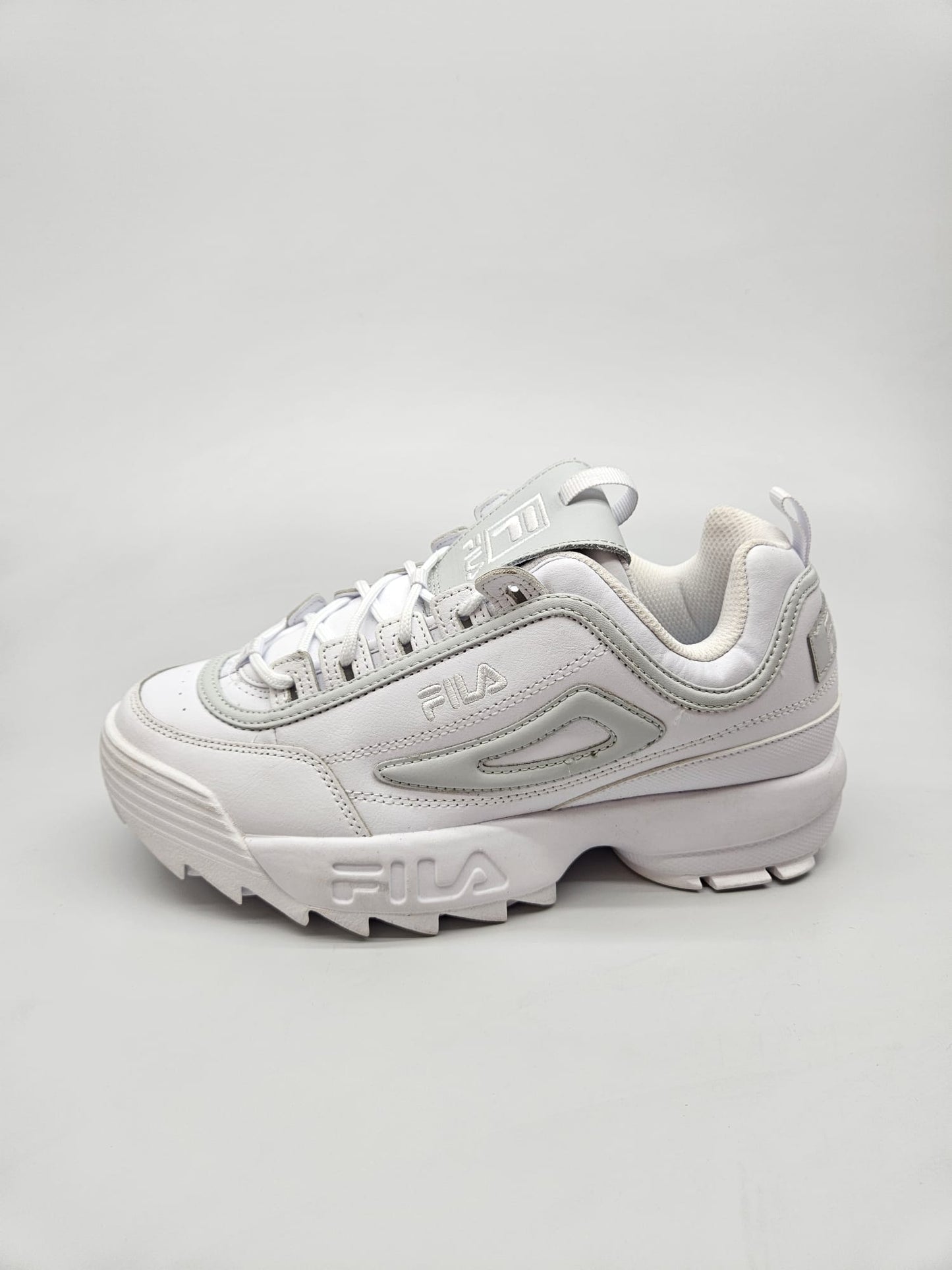 FILA NOVI ORIGINAL PATIKI BR 40