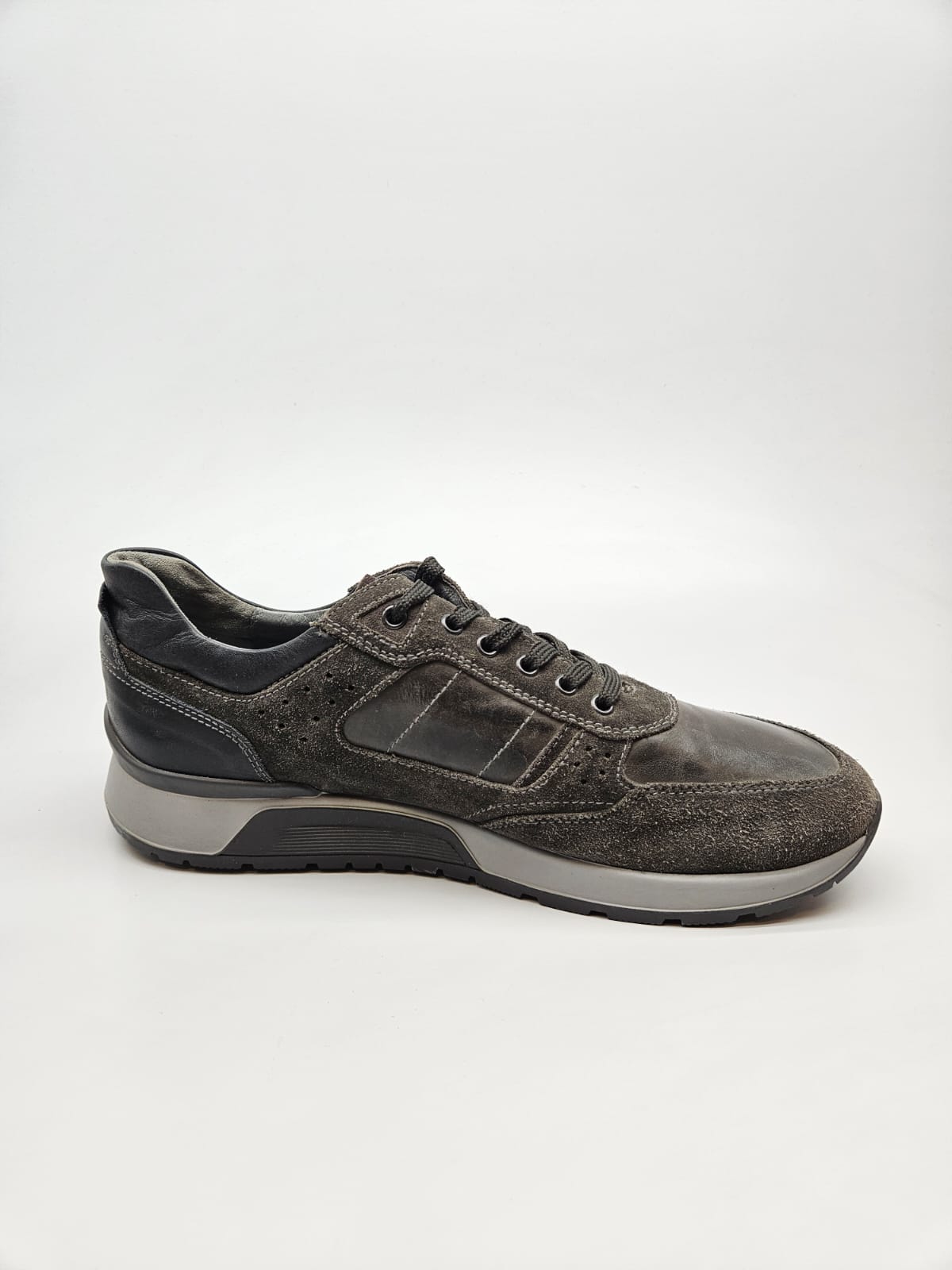 NERO GIARDINI ORIGINAL KOZNI PATIKI BR 45