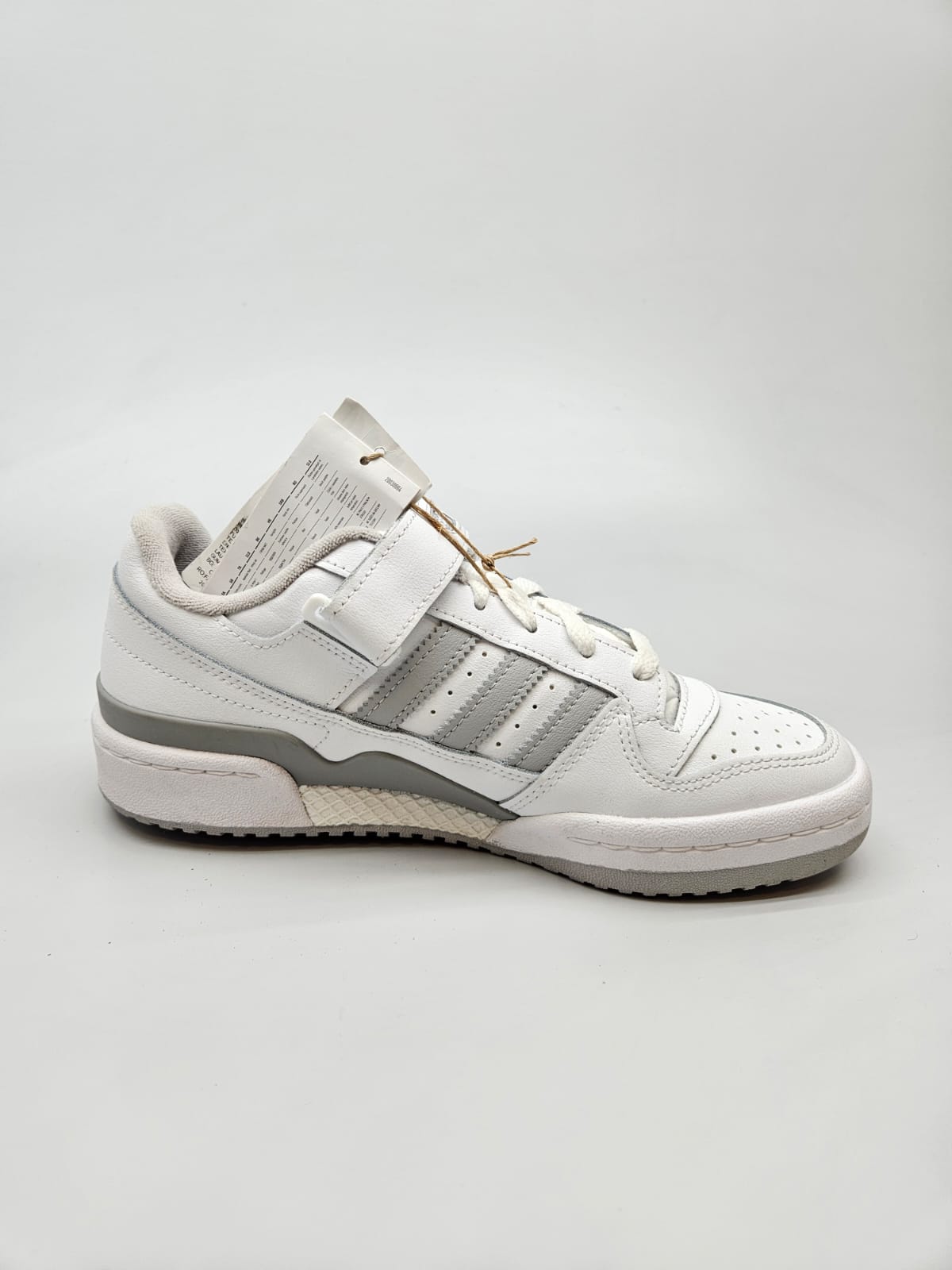 ADIDAS NOVI ORIGINAL PATIKI BR 38